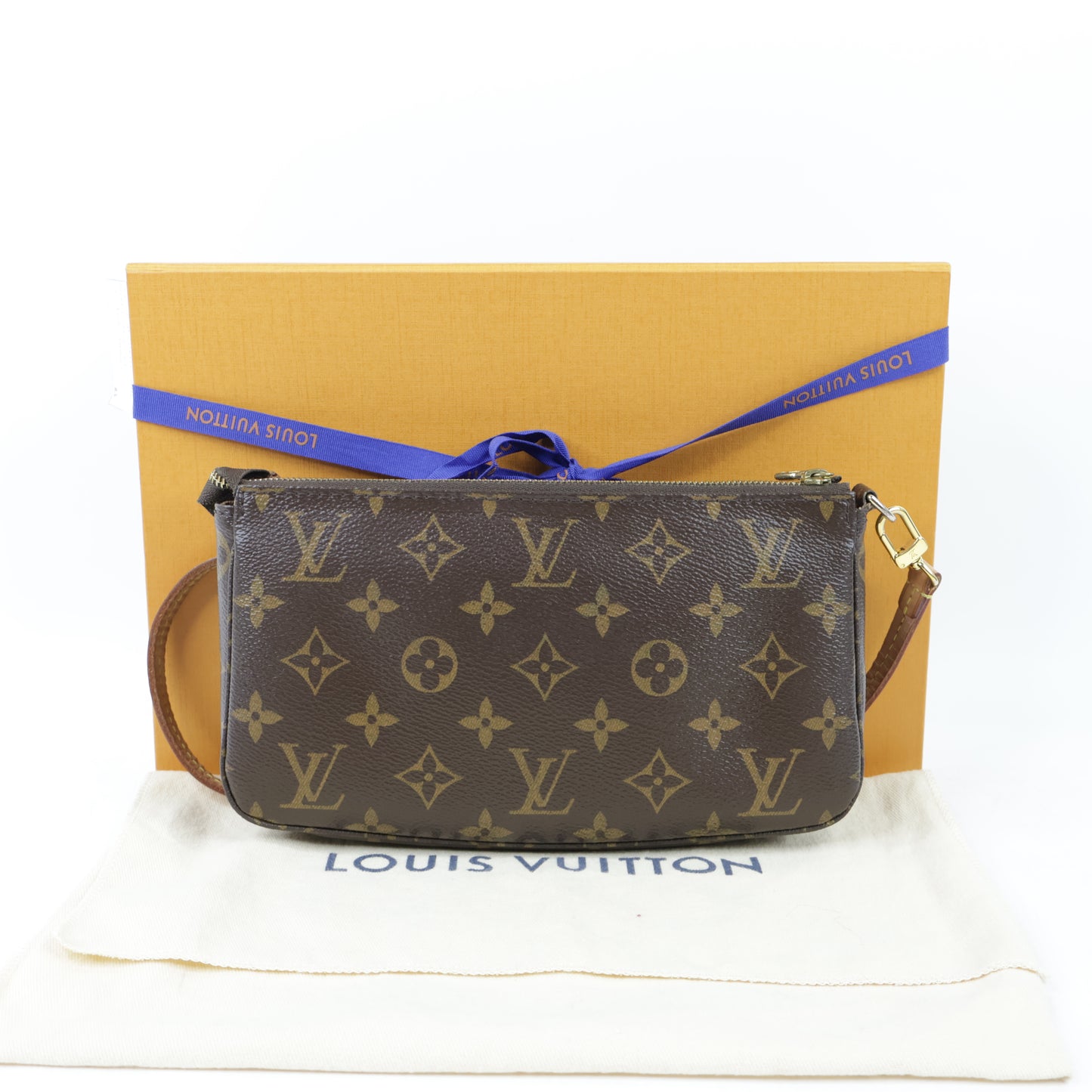 Louis Vuitton Pochette MNG