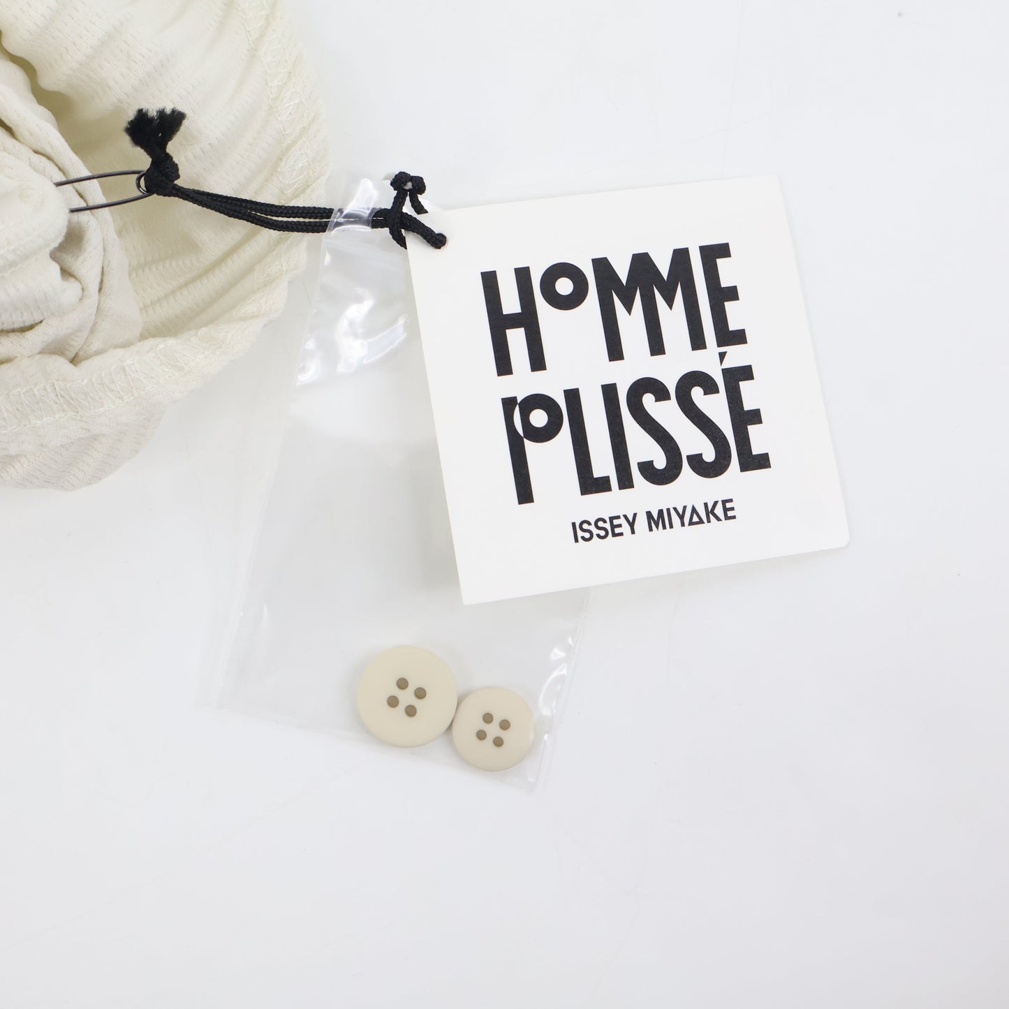 Homme Plisse Pleats White