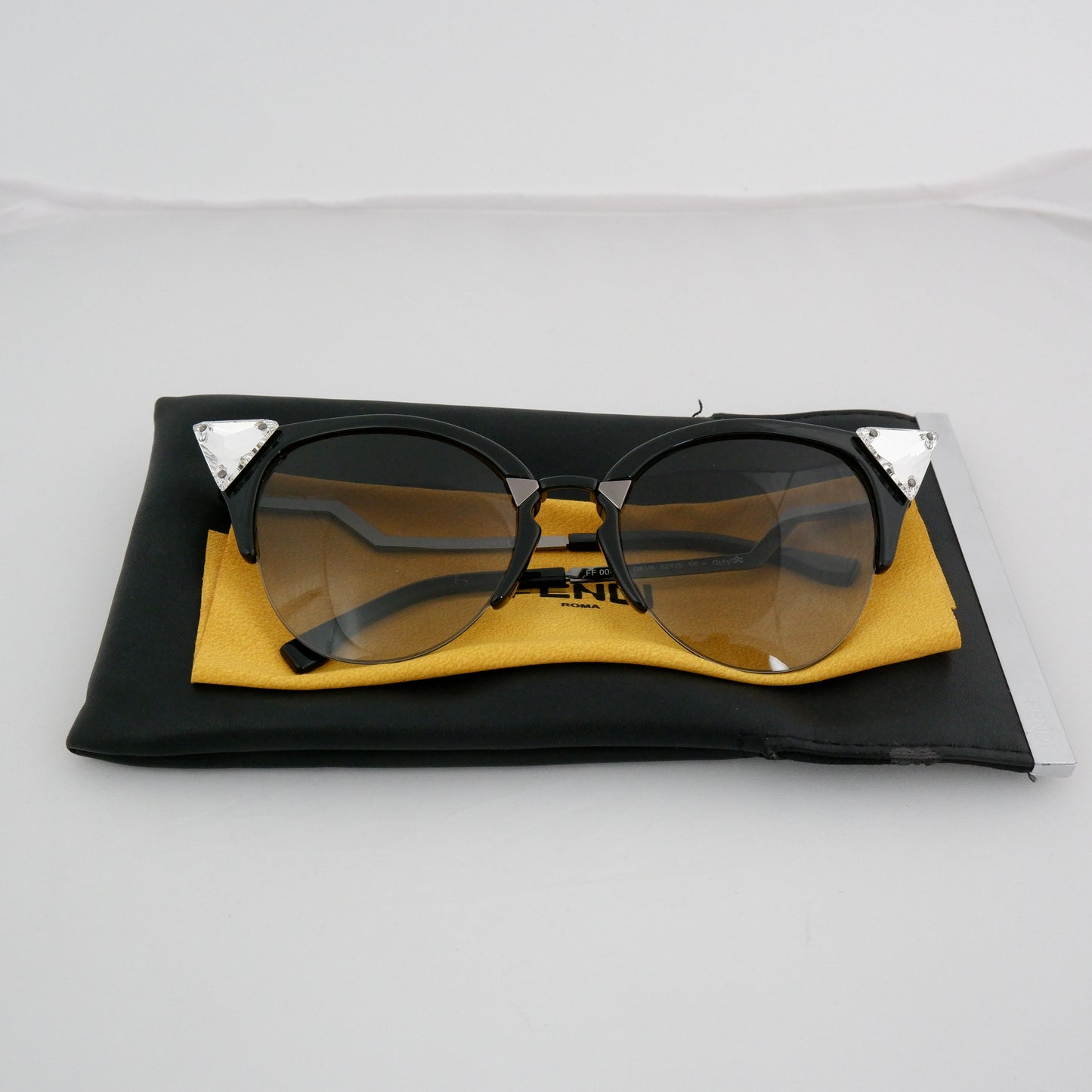 Fendi Sunglasses Cateye Black Crystal