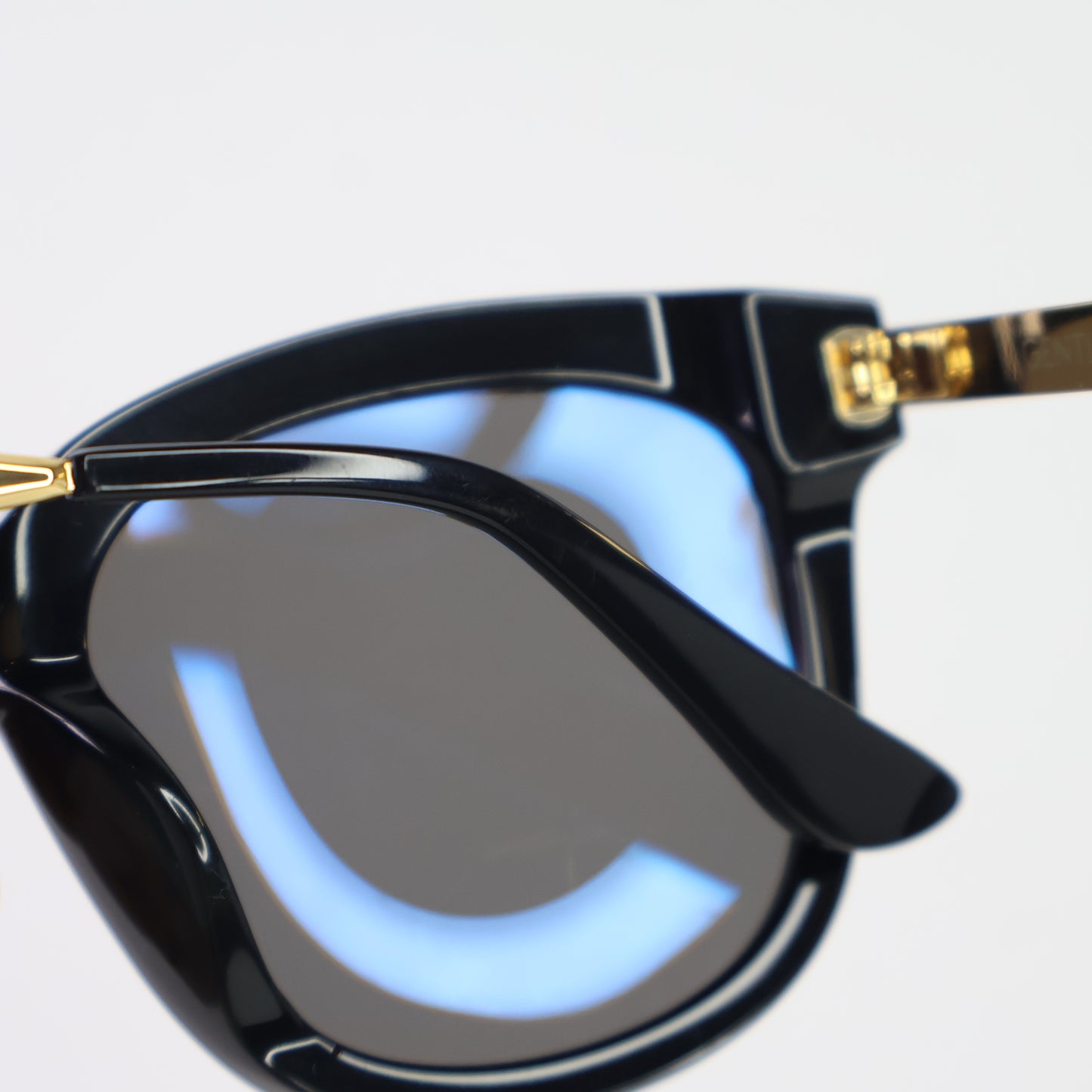 Gentle Monster Sunglasses Black Gold