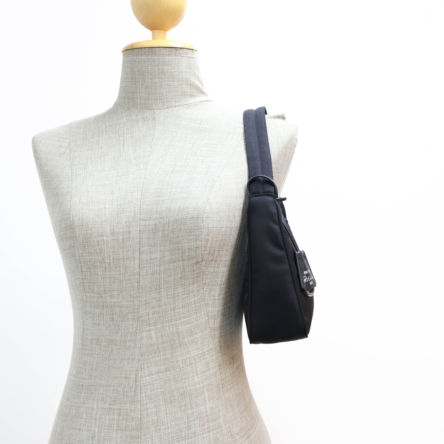 Prada Re-edition 2000 Nylon Black