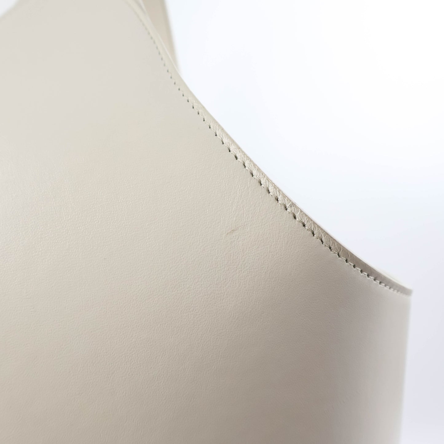 Alaia Babel Medium Bag White