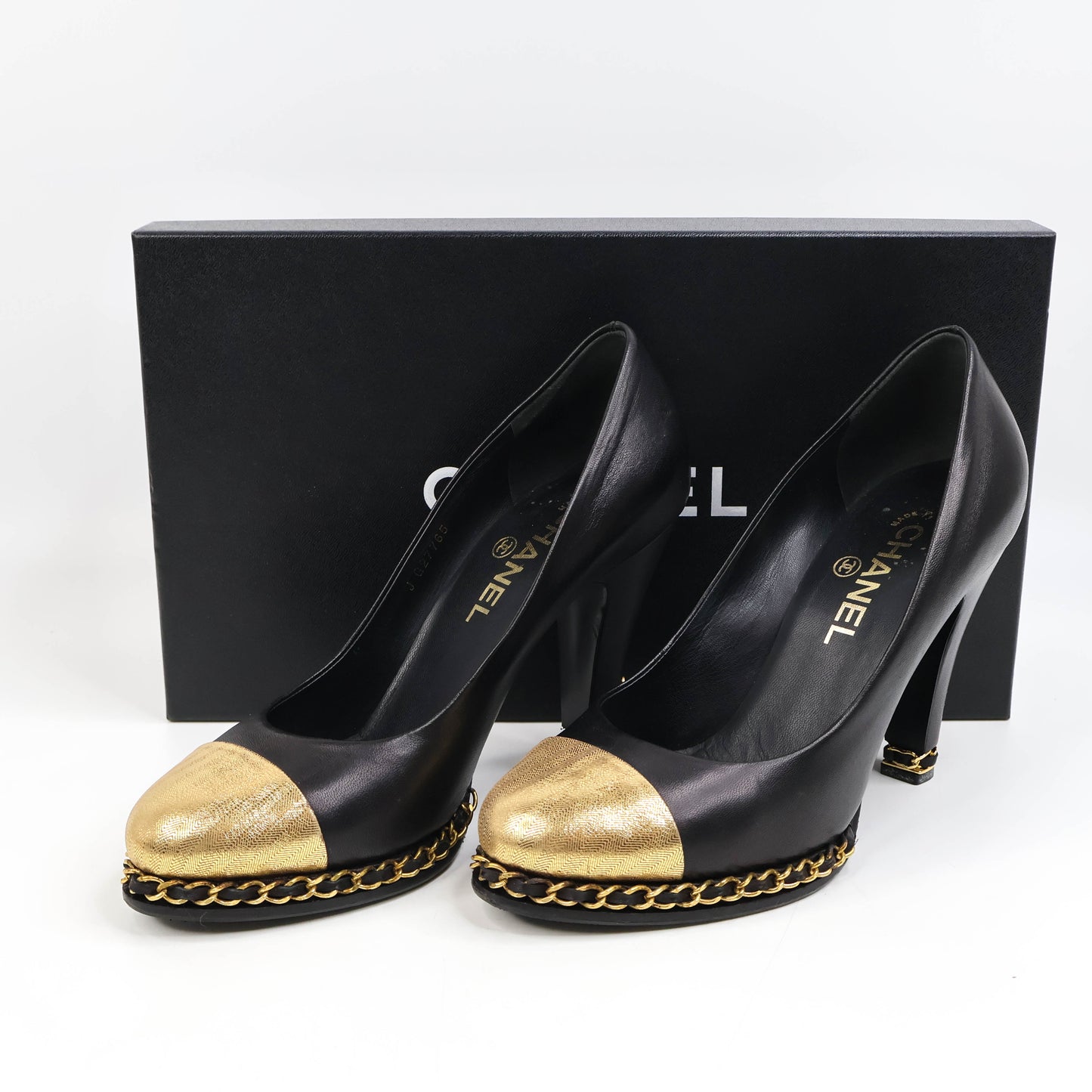 Chanel Pumps Leather Gold Black 38.5
