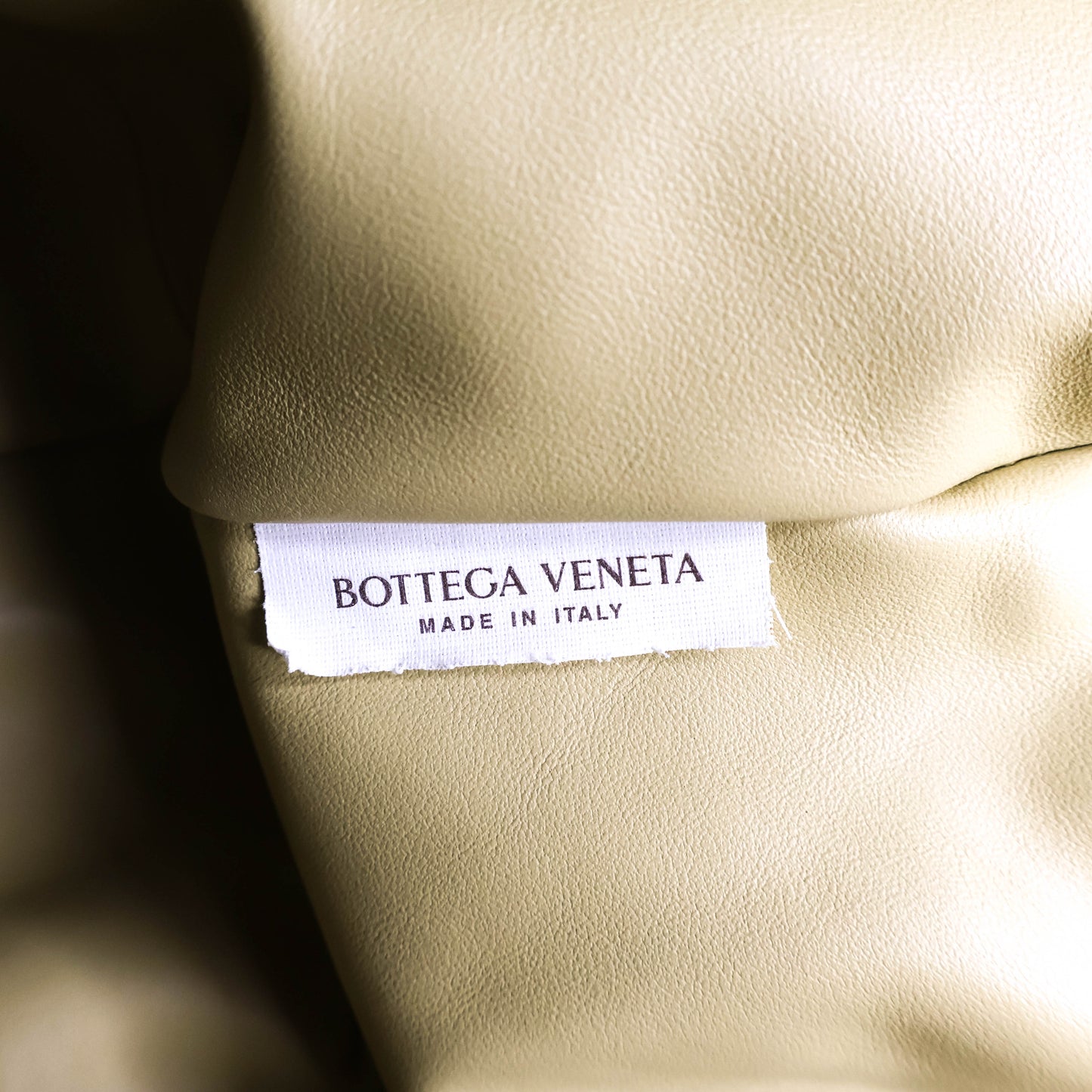 Bottega Veneta Bulb Bag Medium Tapioca