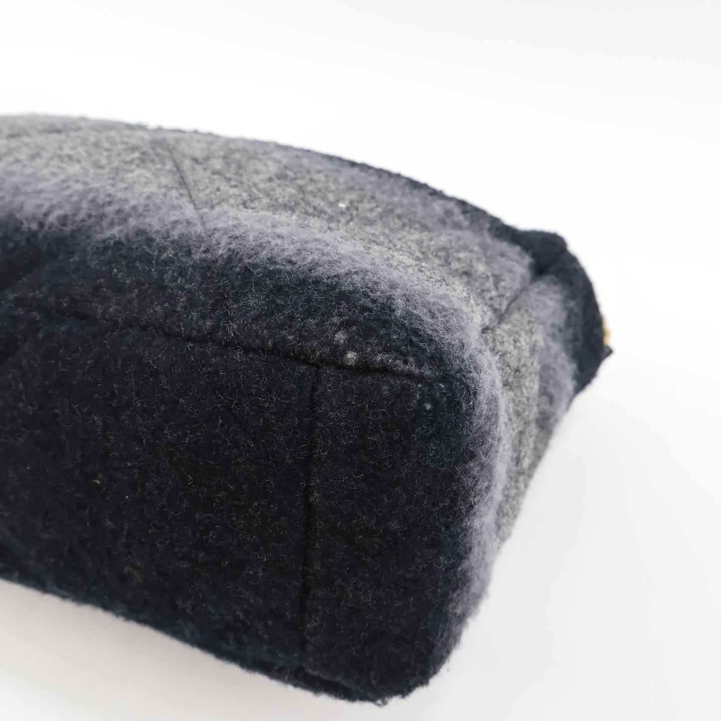 Chanel 19 Wool Ombre Grey