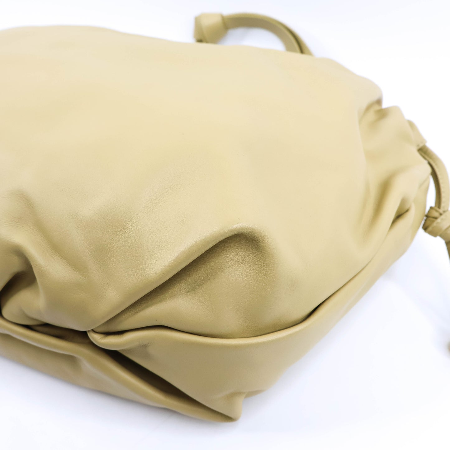 Bottega Veneta Bulb Bag Medium Tapioca