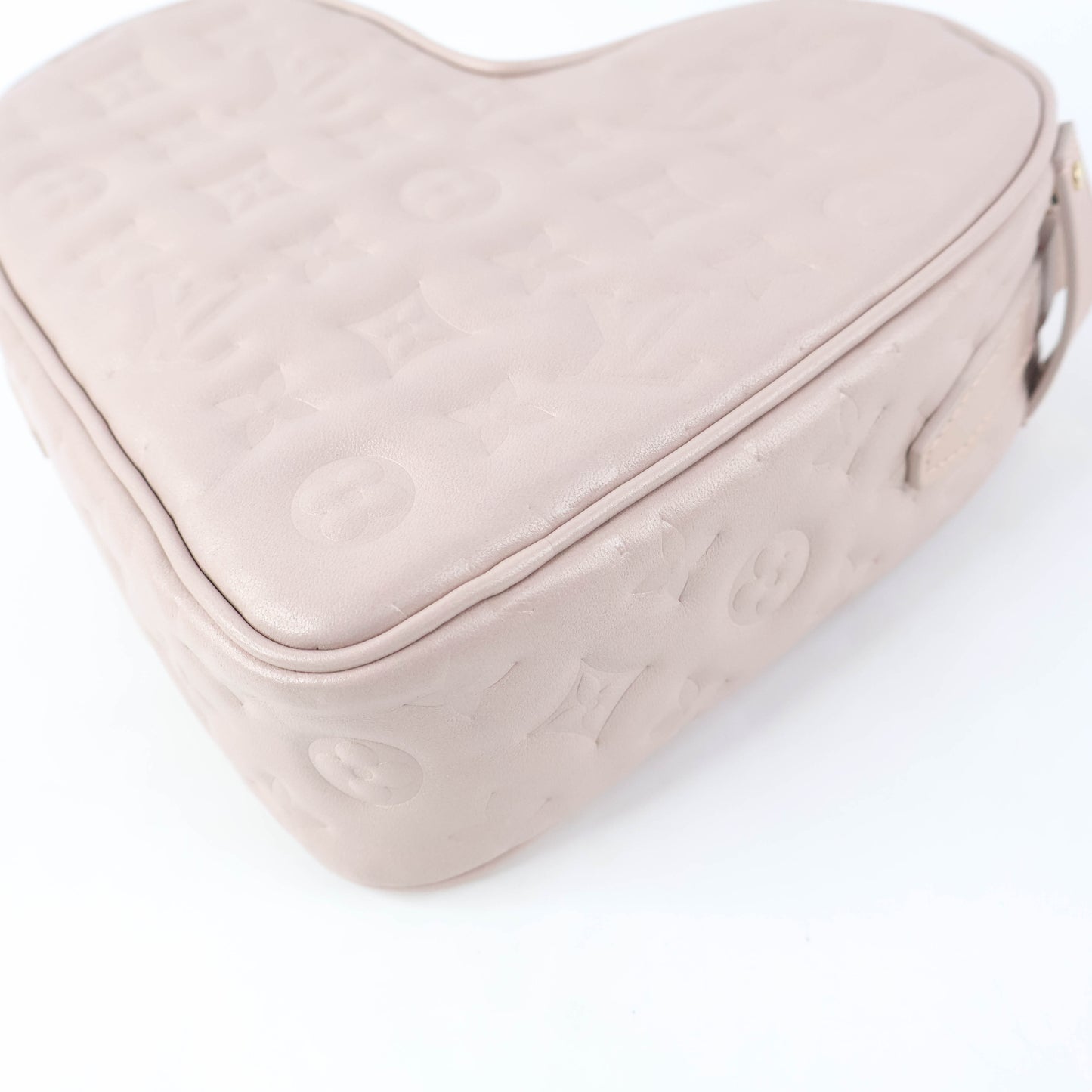 Louis Vuitton Sac Coeur Fall In Love Emprainte Light Pink