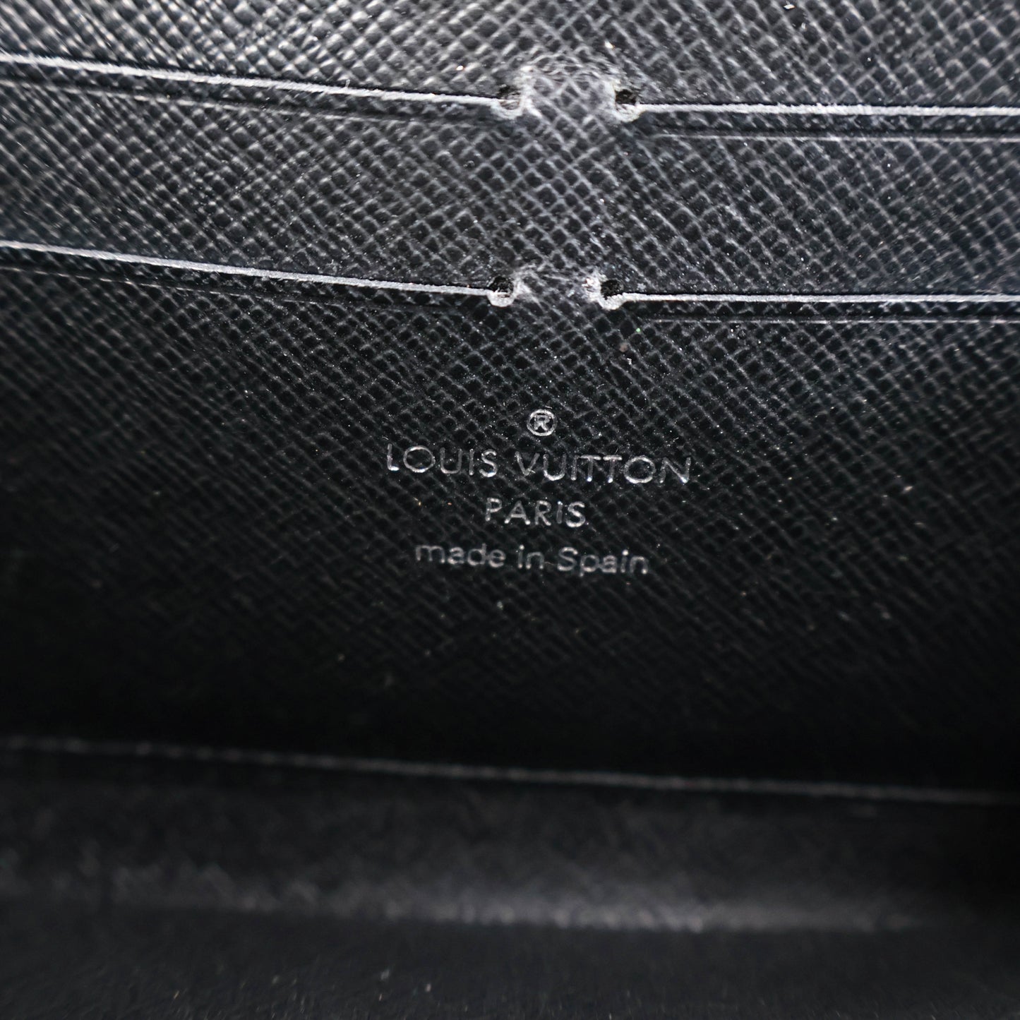 Louis Vuitton Zippy Wallet Epi Black
