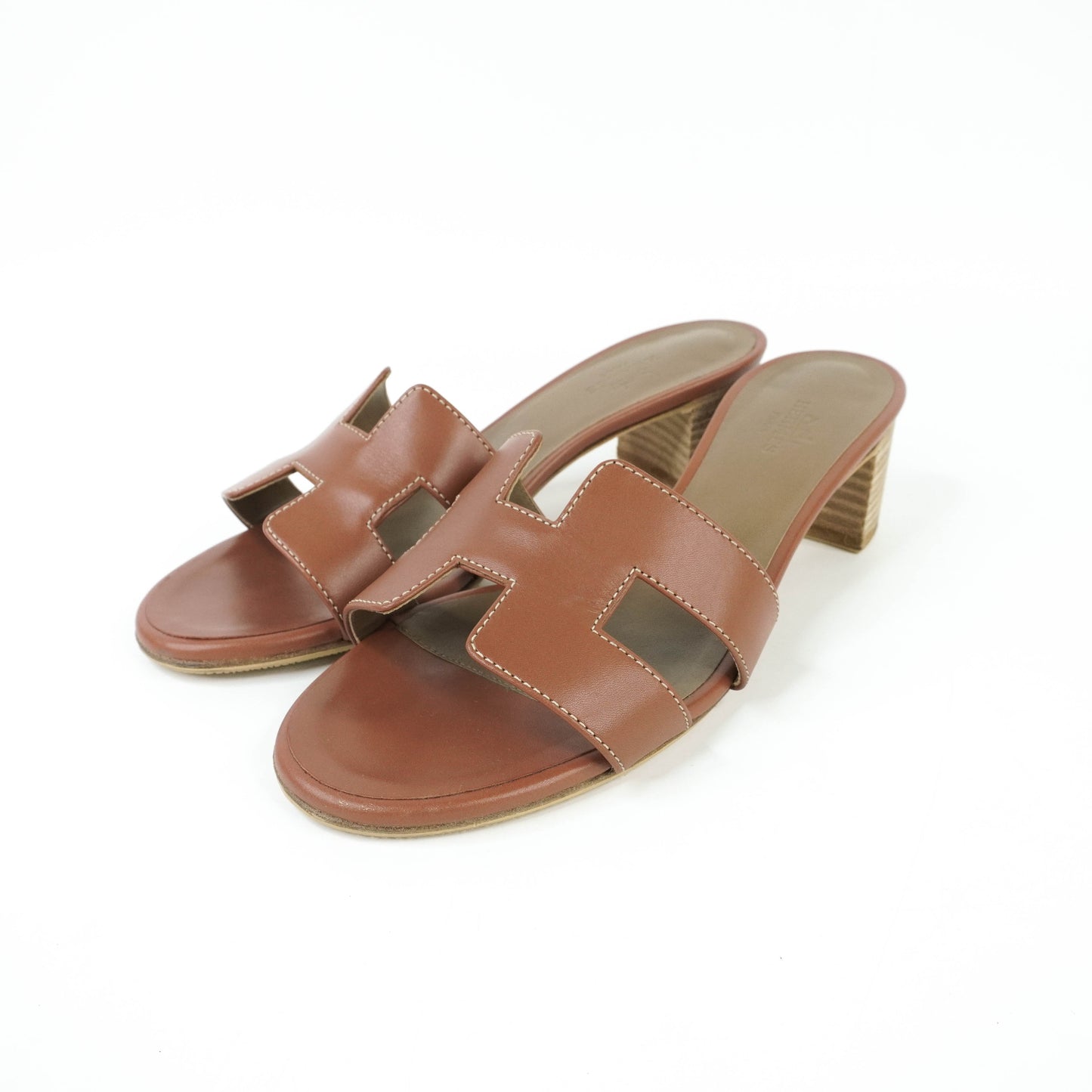Hermes Oasis Sandals Gold 37