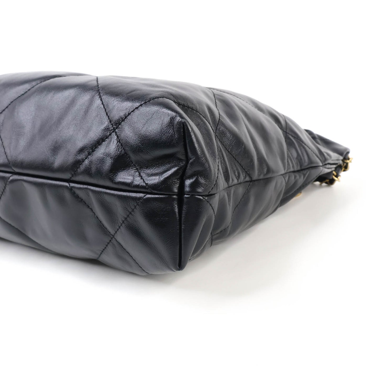 Chanel 22 Small Black GHW