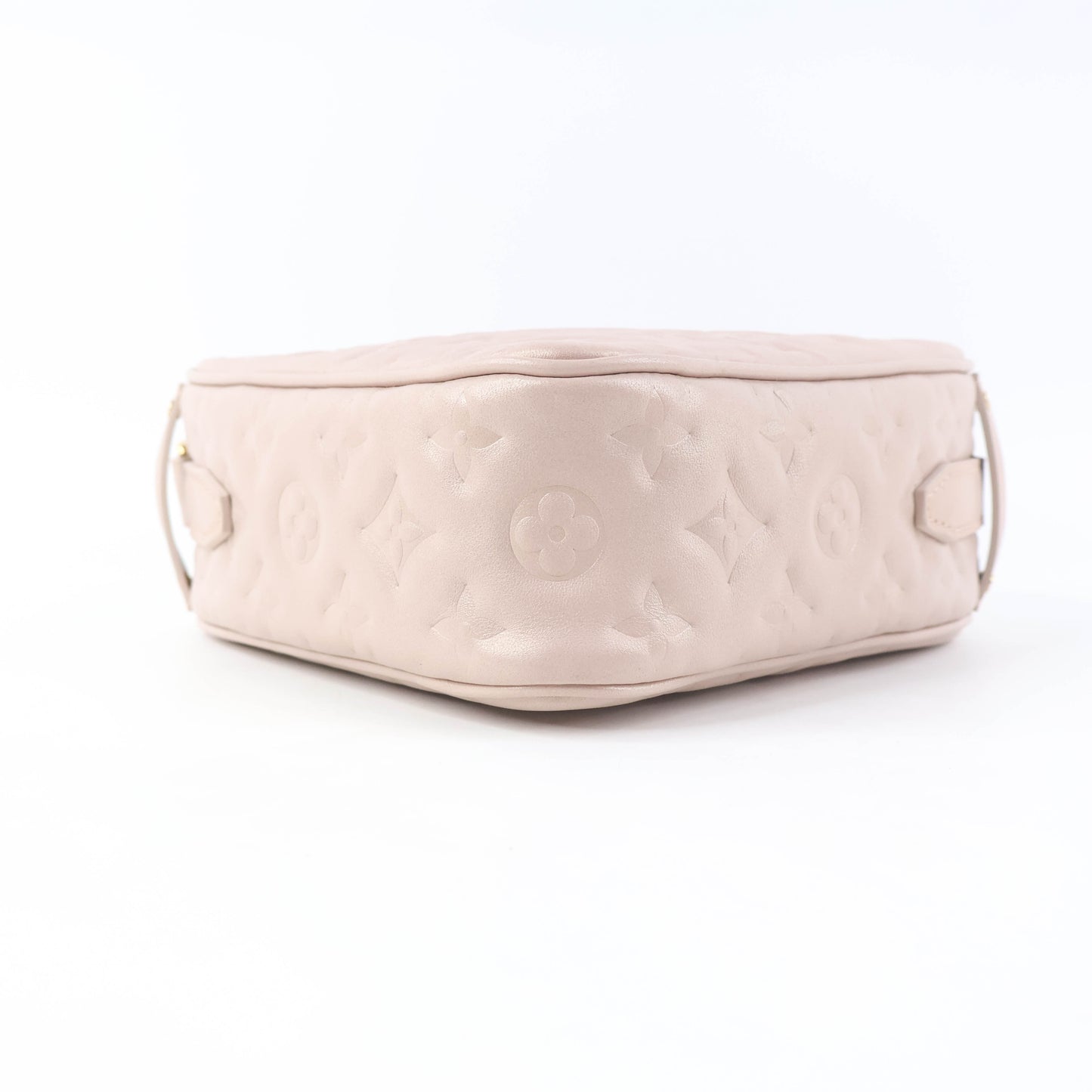 Louis Vuitton Sac Coeur Fall In Love Emprainte Light Pink