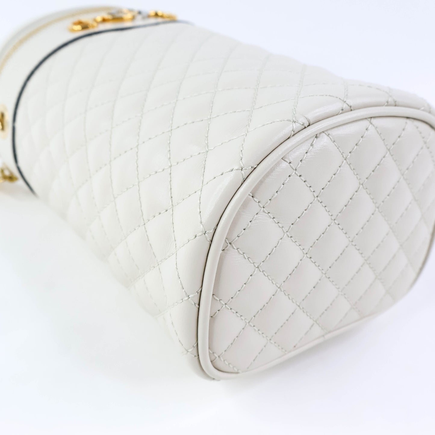 Gucci Trapuntata Zumi Crossbody Belt Bag White