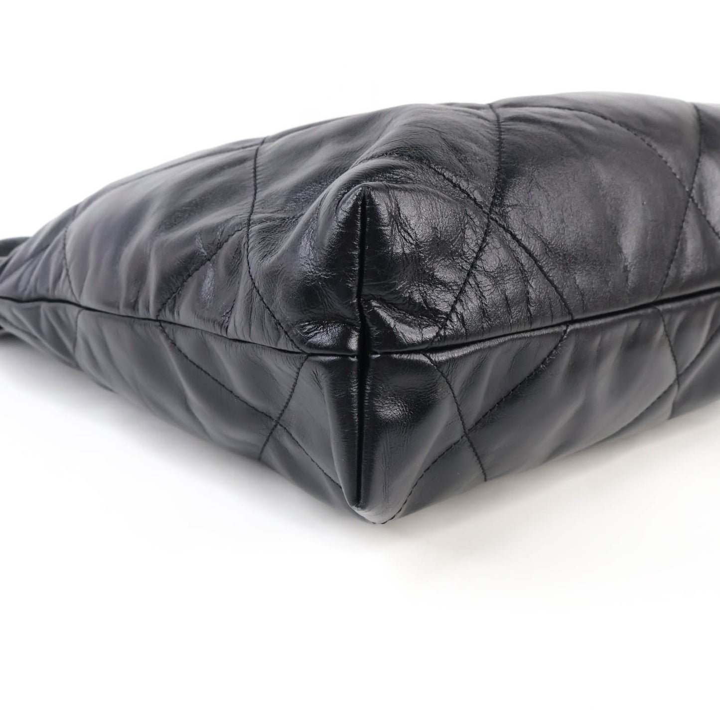 Chanel 22 Small Black GHW