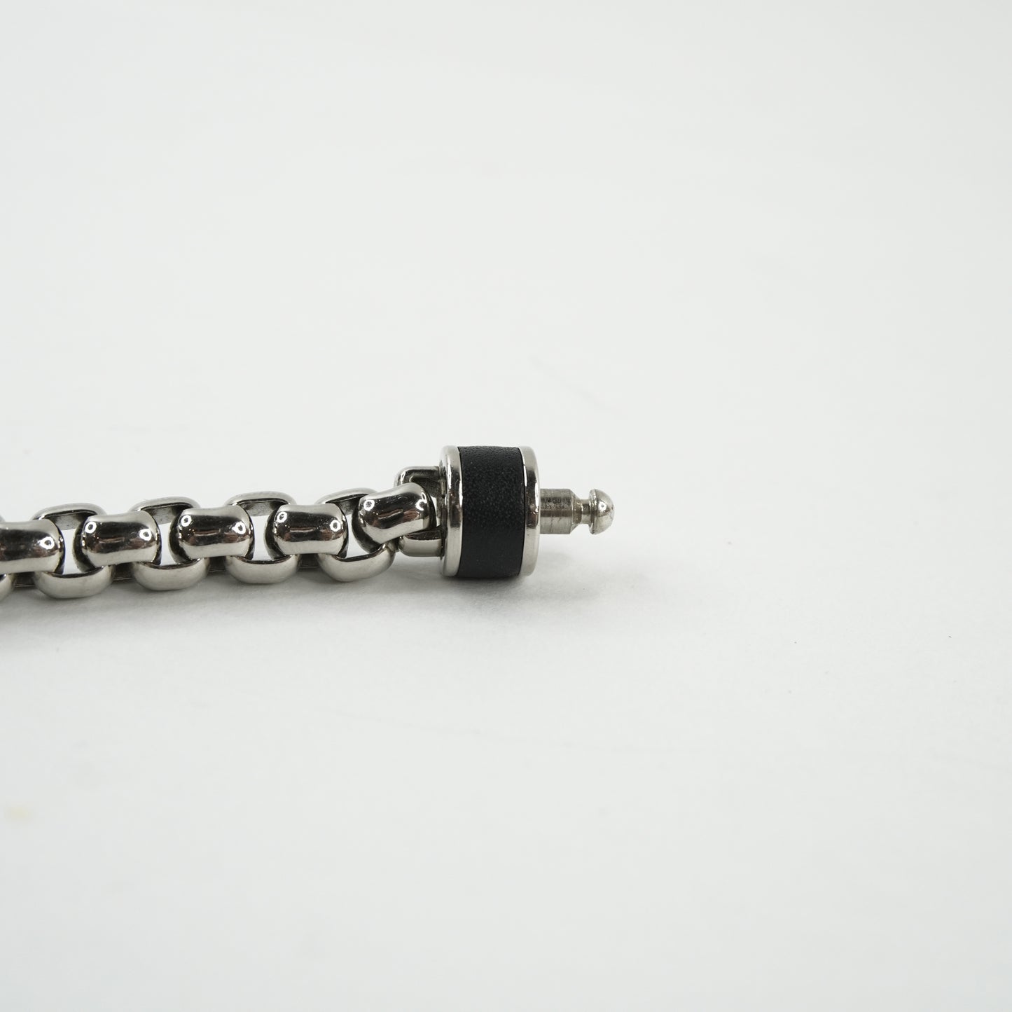 Louis Vuitton Bracelet Silver Chian