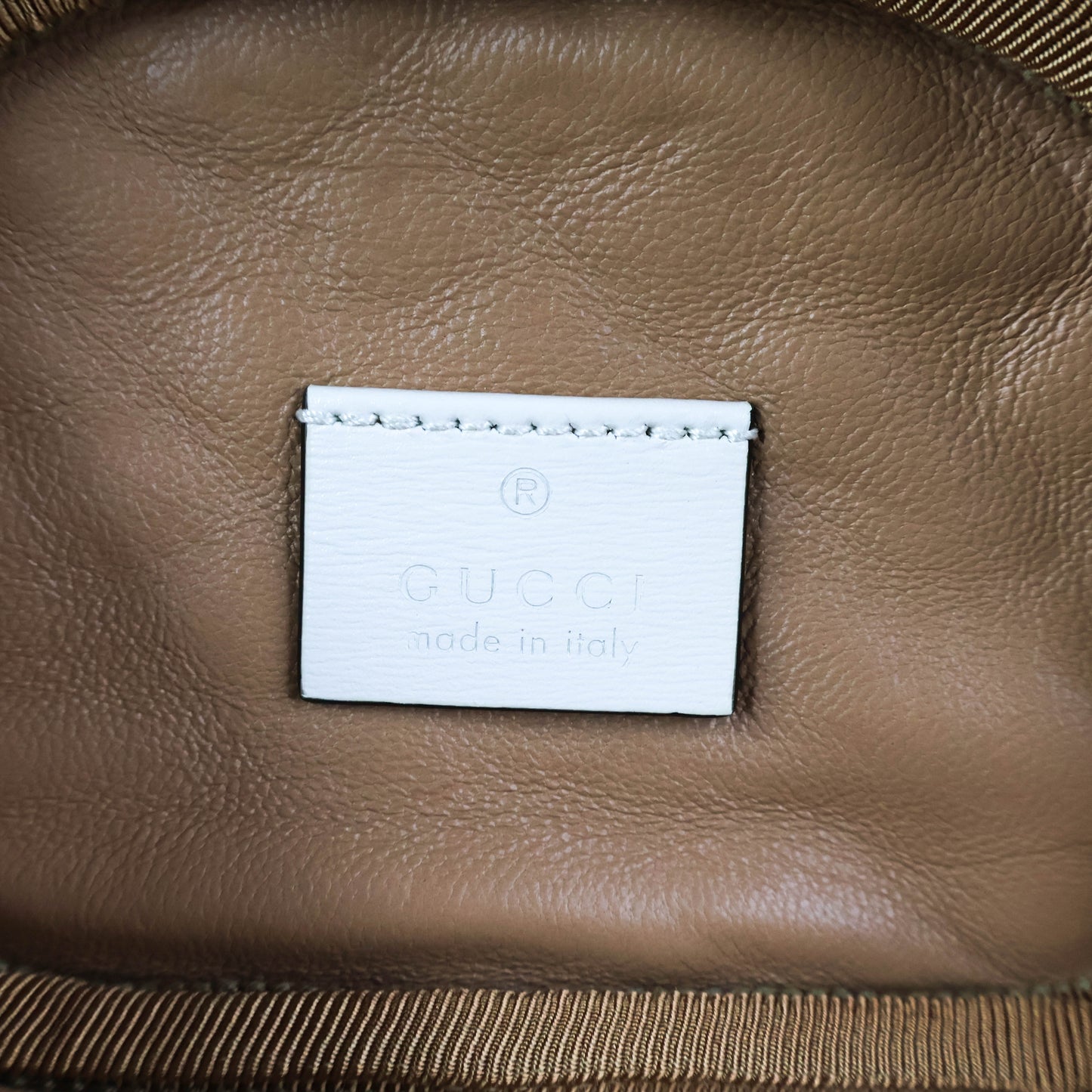 Gucci Trapuntata Zumi Crossbody Belt Bag White