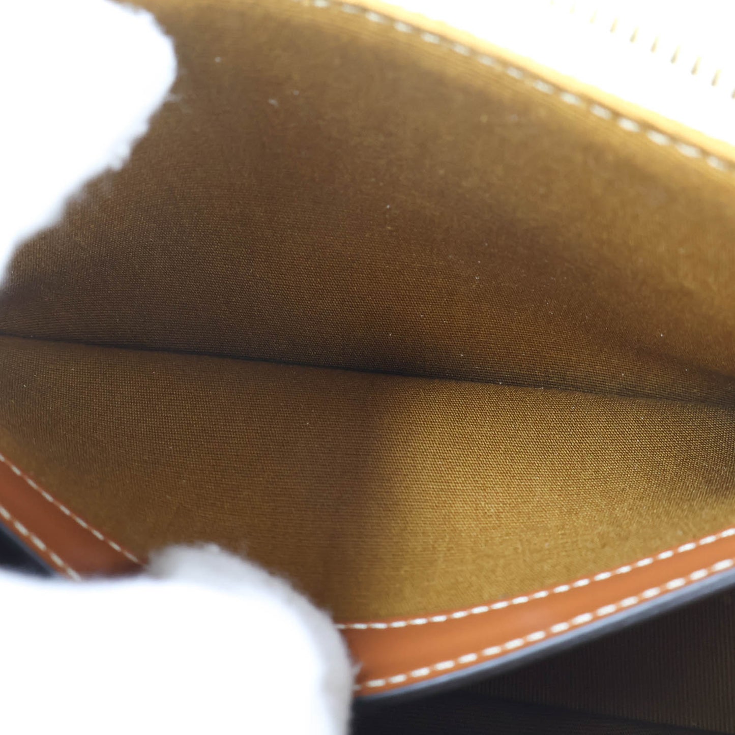 Celine Ava Medium Triomphe White Chain