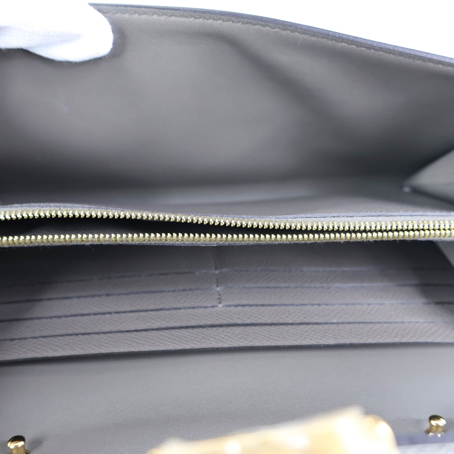 Hermes Constance to go Etain Epsom GHW