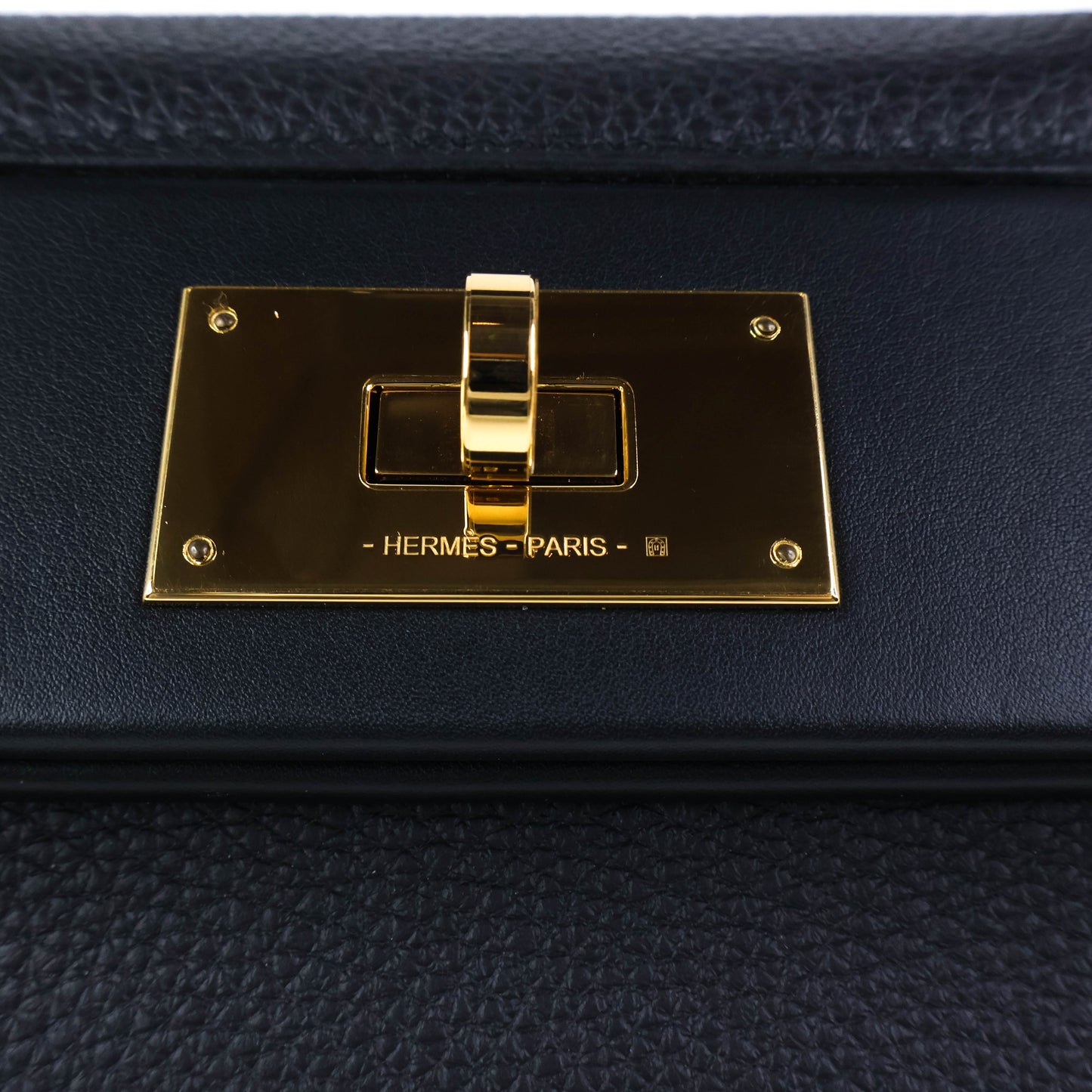 Hermes 24/24-35 Togo Swift Black GHW