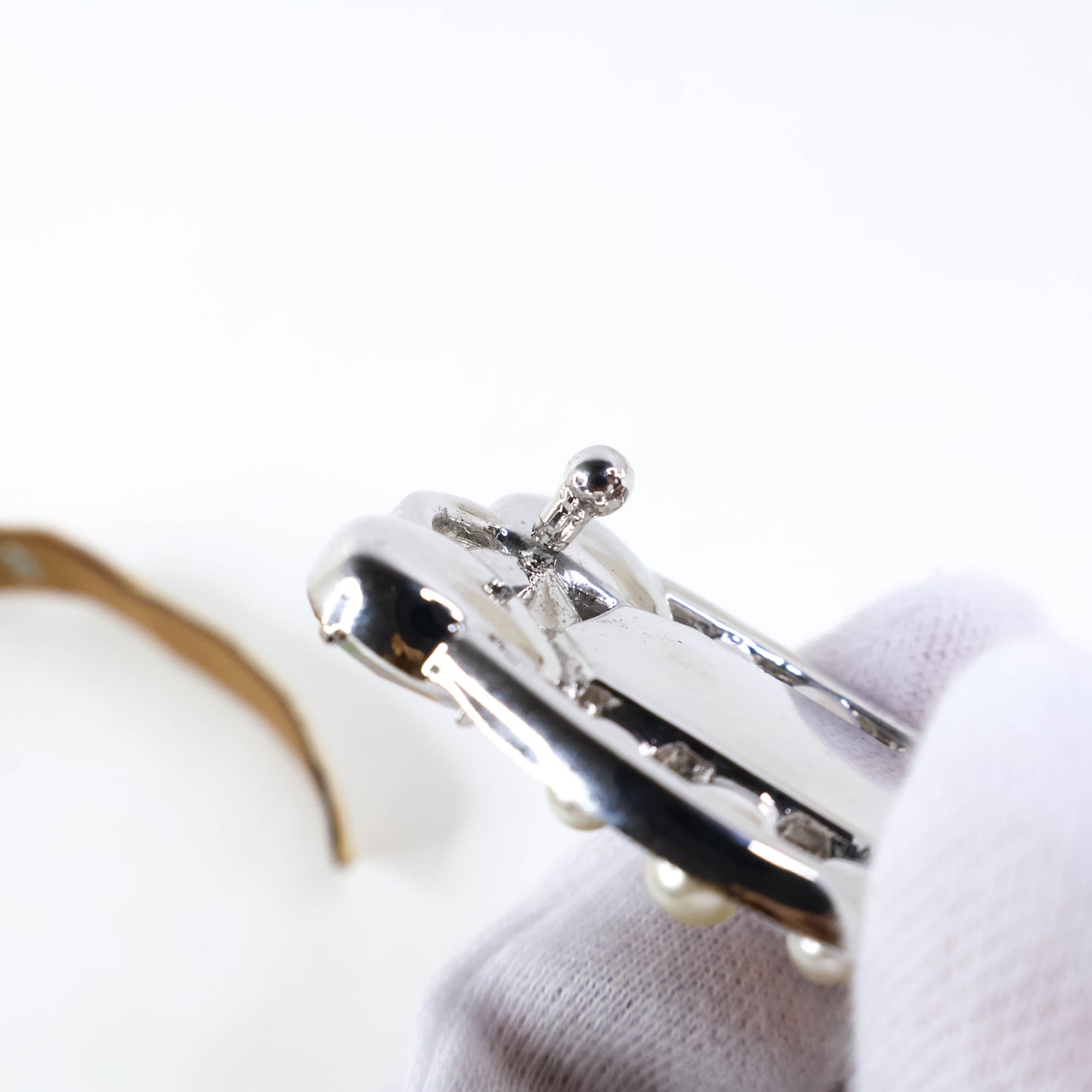 Gucci Trapuntata Zumi Crossbody Belt Bag White