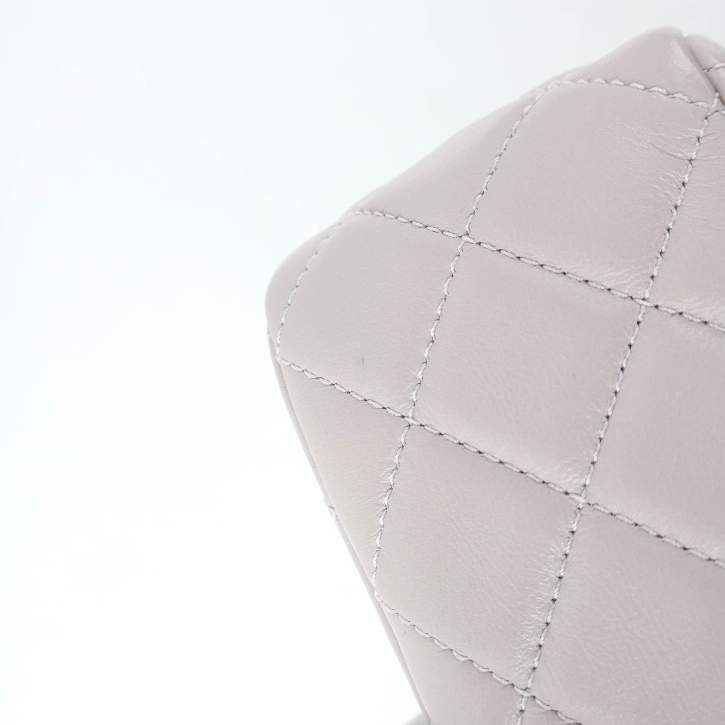 Chanel 7" Square Lilac Lamb GHW