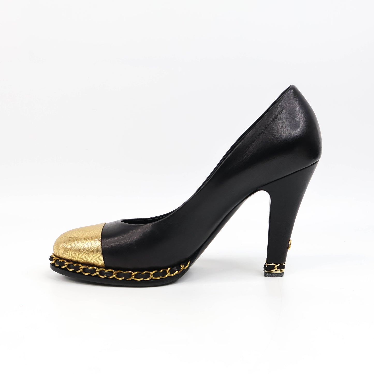 Chanel Pumps Leather Gold Black 38.5