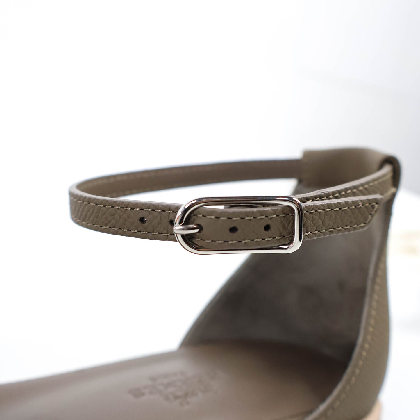 Hermes Santorini Sandals Etoupe 37