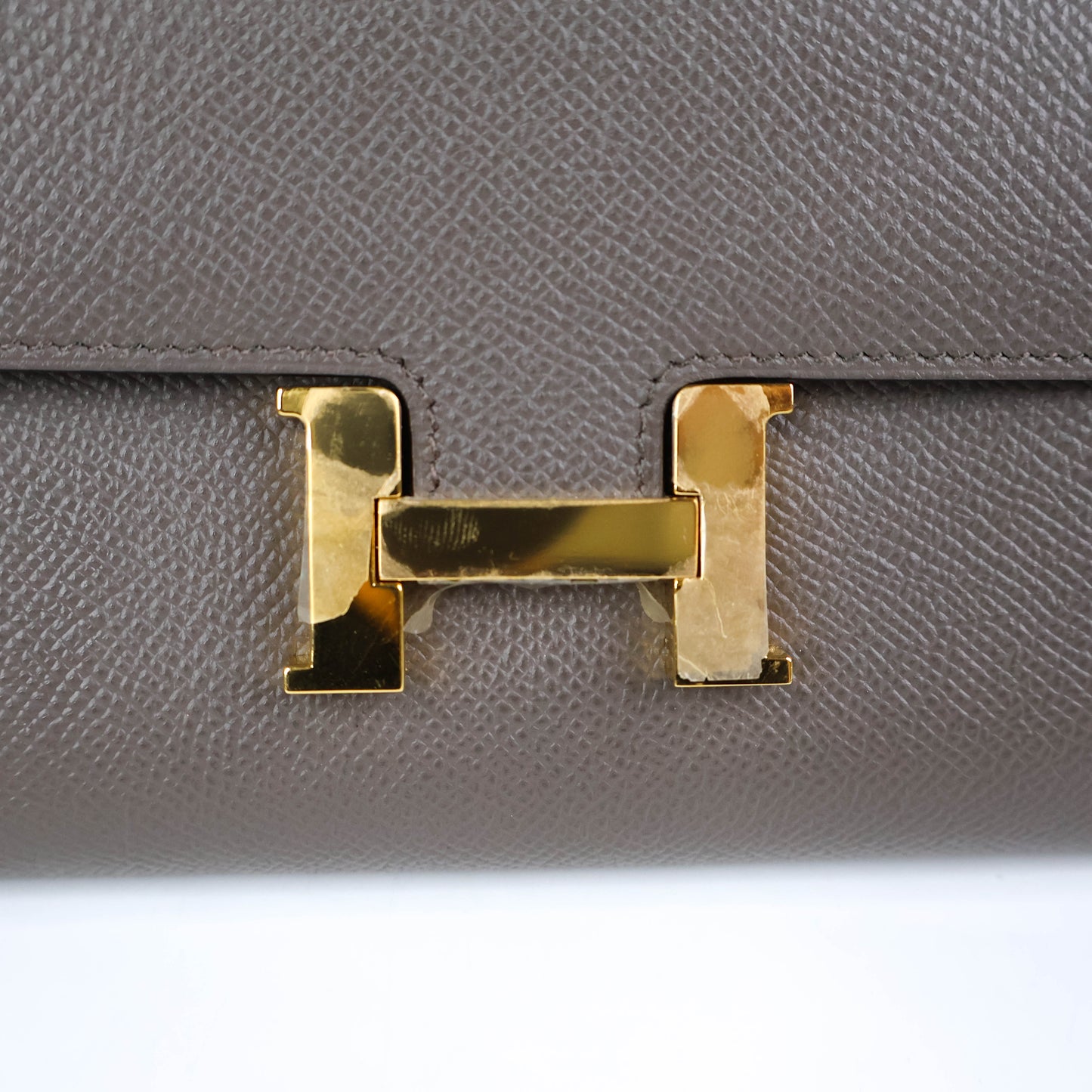 Hermes Constance to go Etain Epsom GHW