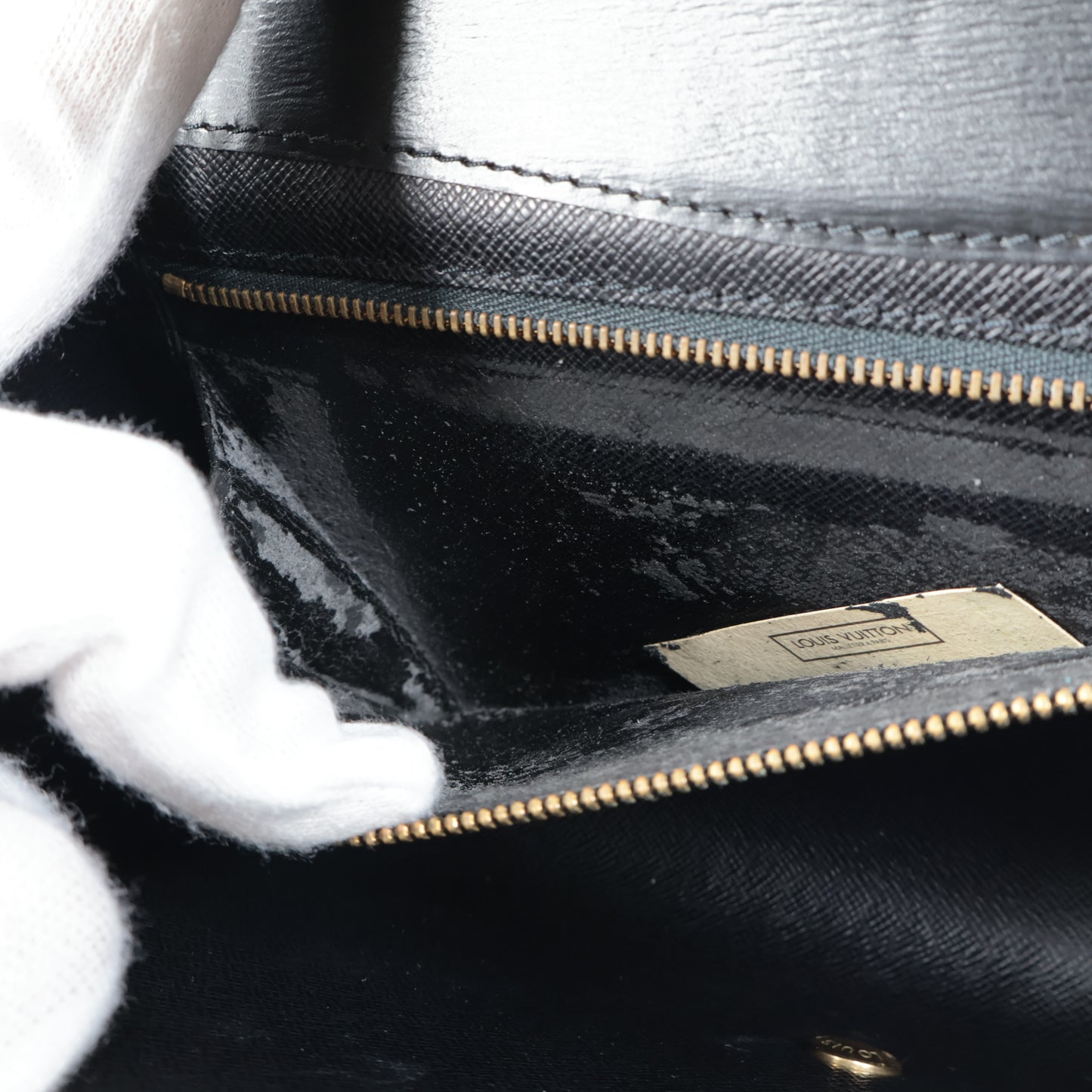 Louis Vuitton Clutch Vintage Epi Black