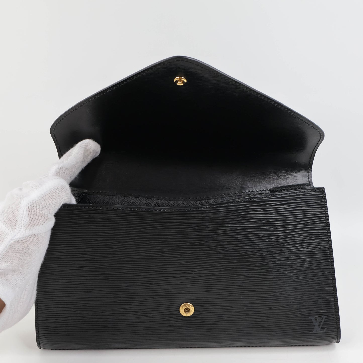 Louis Vuitton Clutch Vintage Epi Black
