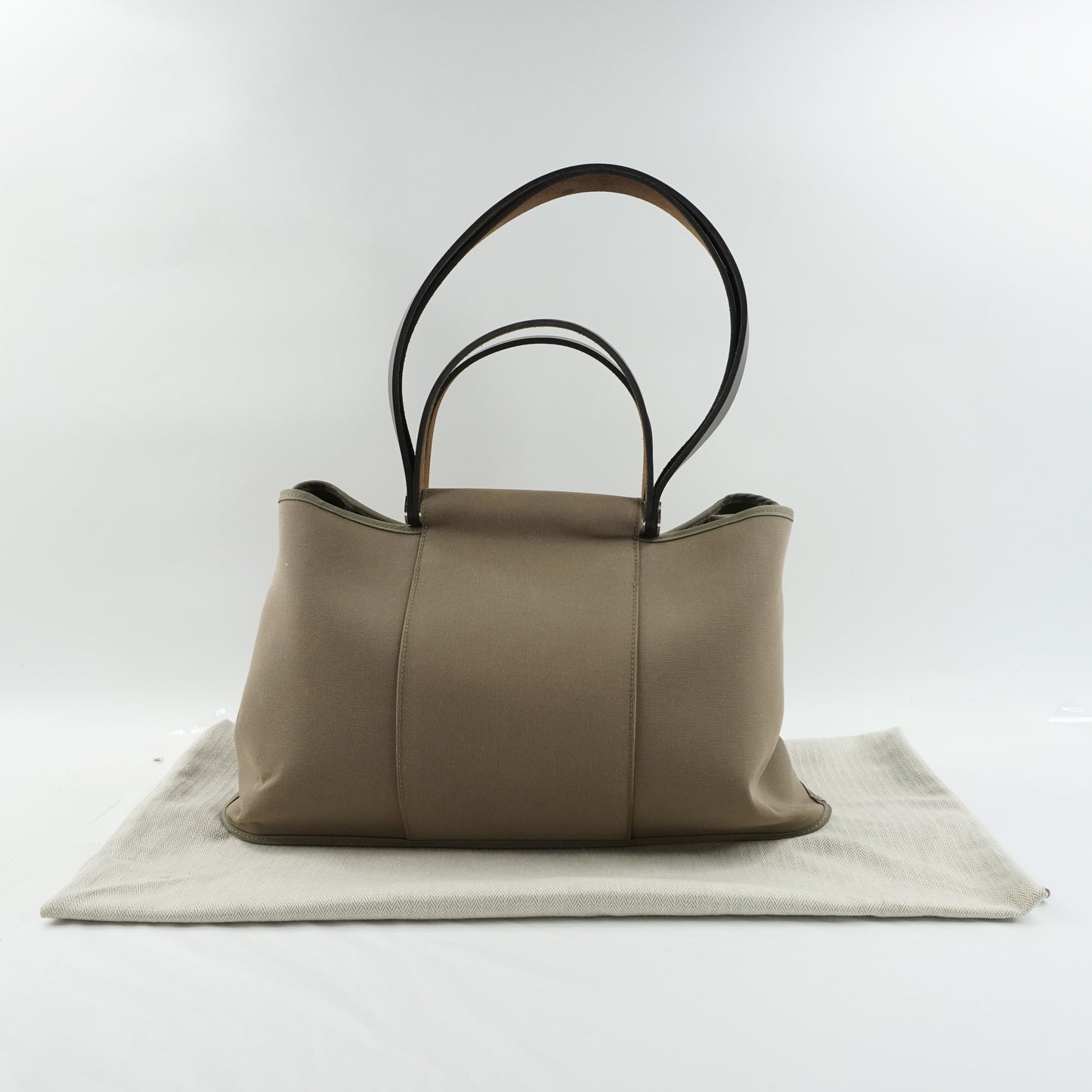 Hermes Cabag GM Tote Etoupe