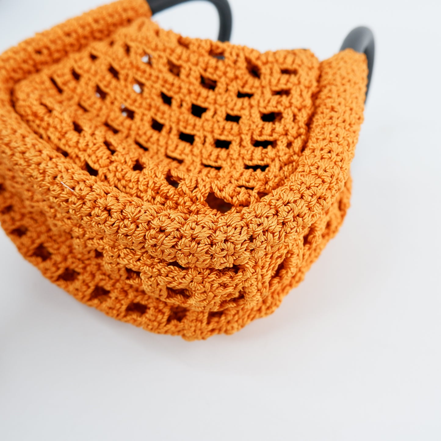 Boyy Wonton 20 Crochet Raffia Orange Black