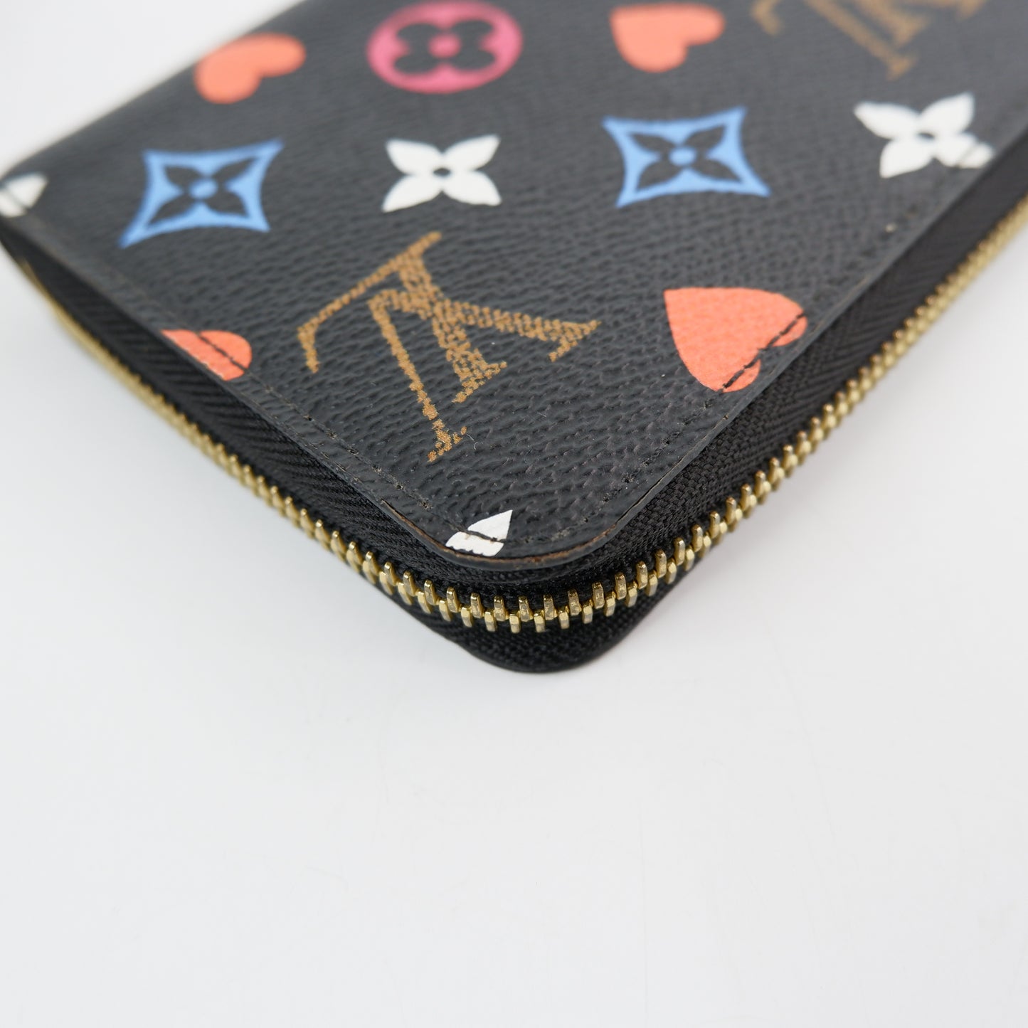 Louis Vuitton Zippy Long Wallet Monogram Game on Black