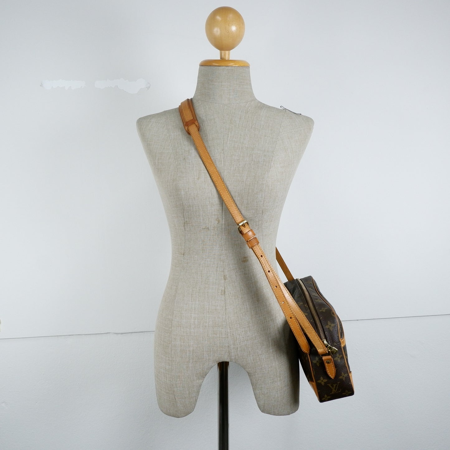 Louis Vuitton Messenger Bag Monogram