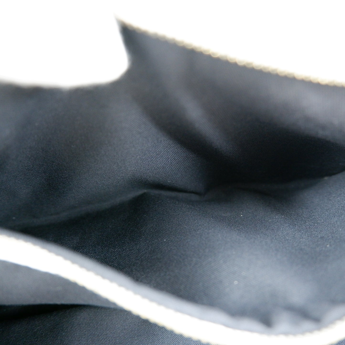 Gucci Shoulder Bag Big Logo White