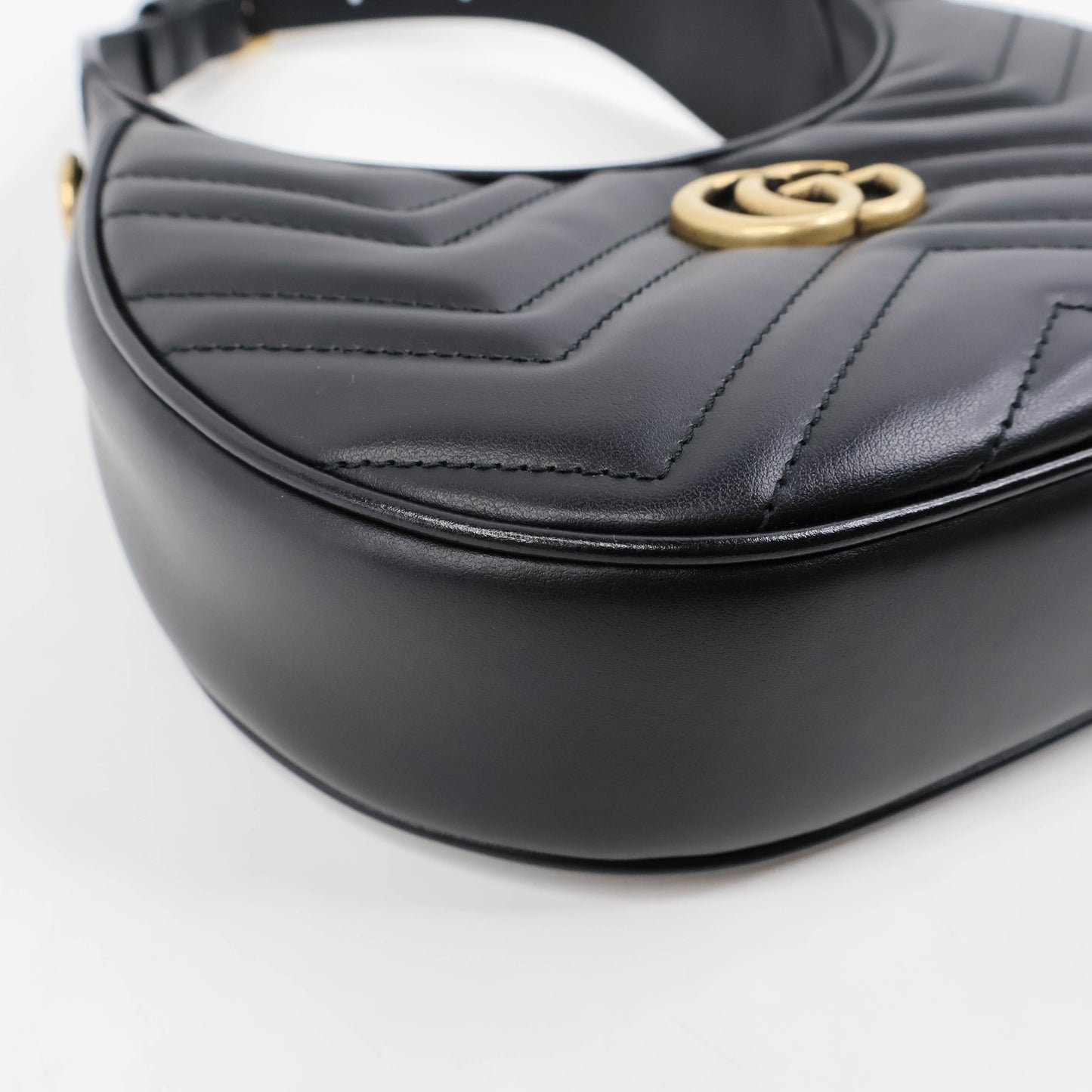 Gucci Marmont Half Moon Mini Black