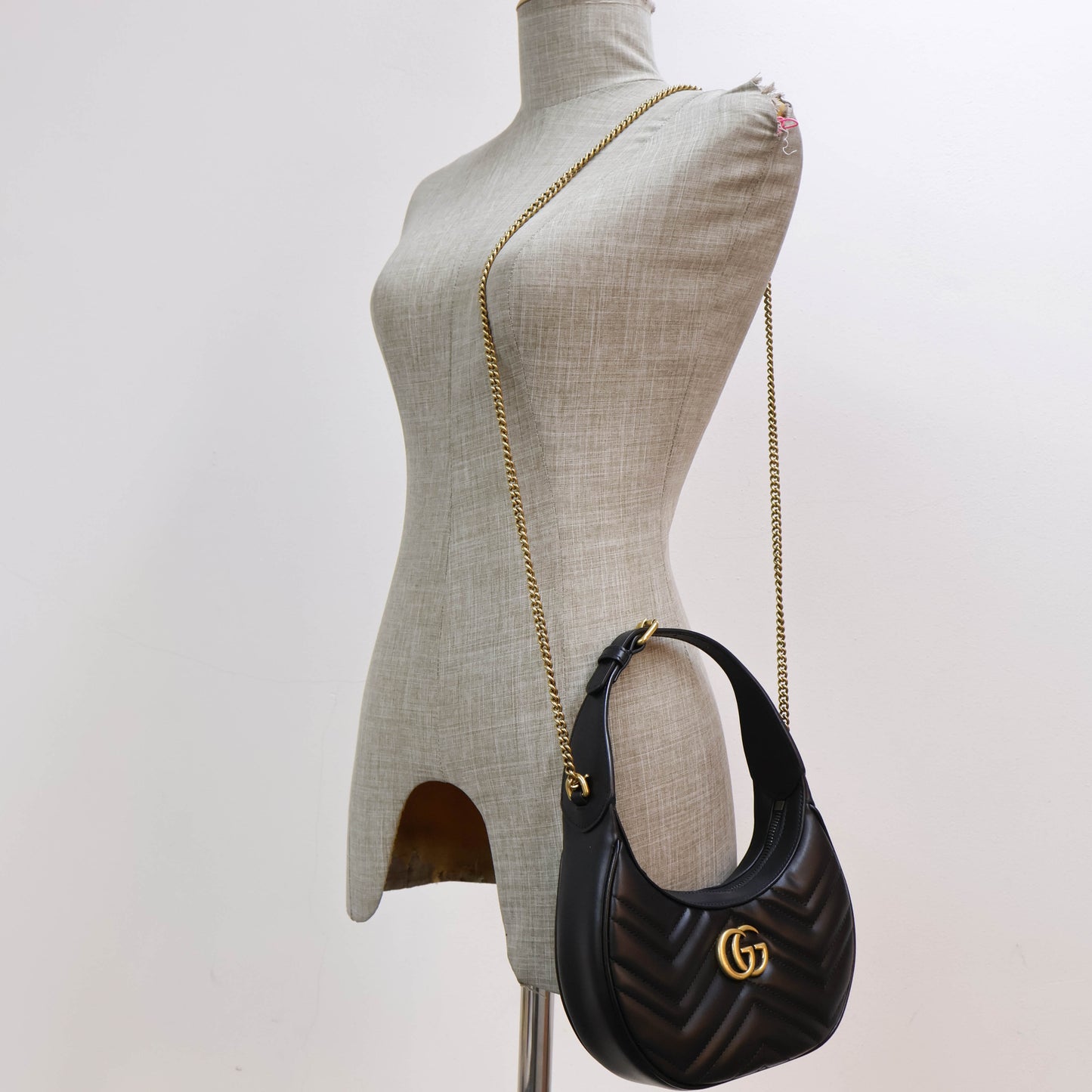 Gucci Marmont Half Moon Mini Black