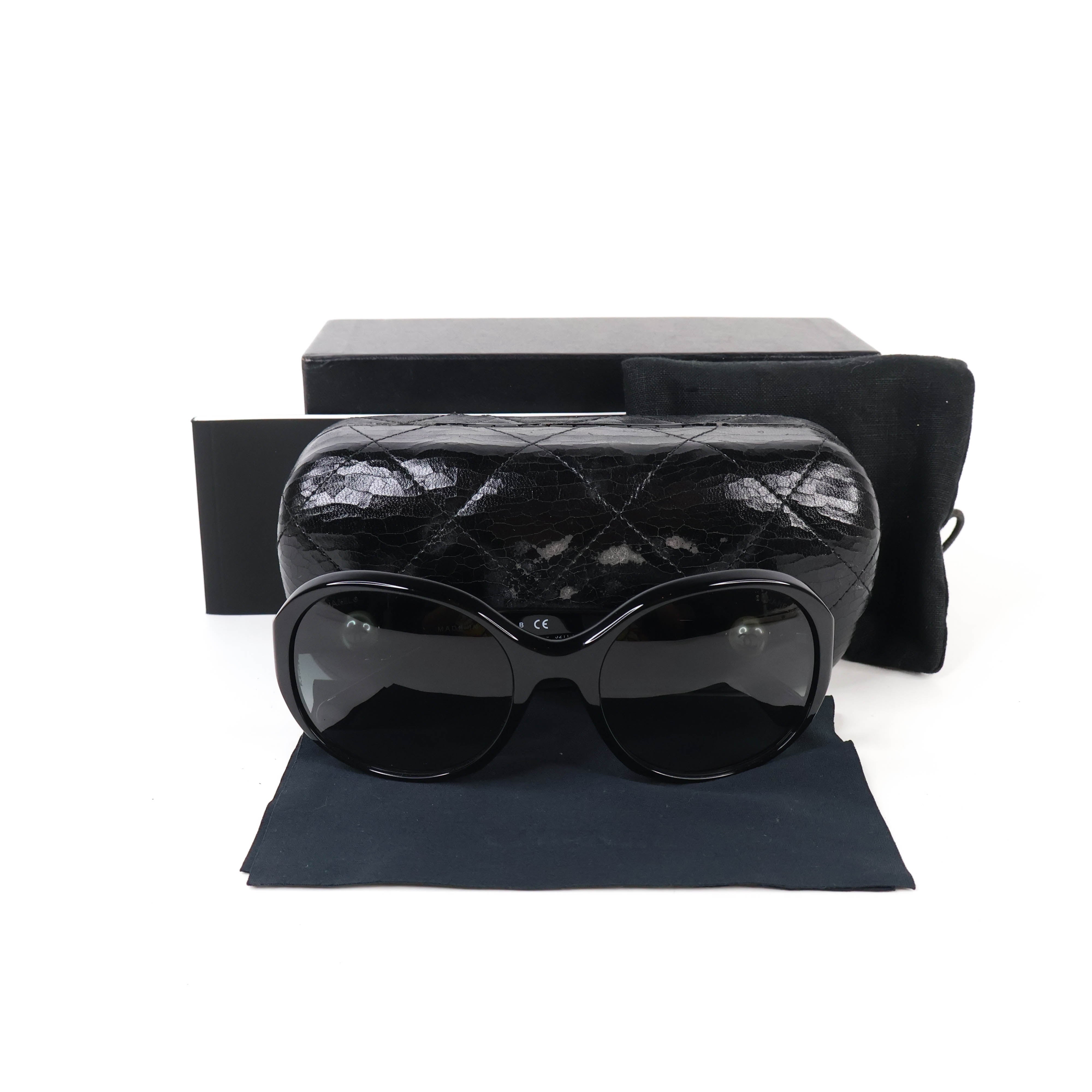 Chanel Sunglasses Black With Pearl – brandloverbangkok.com