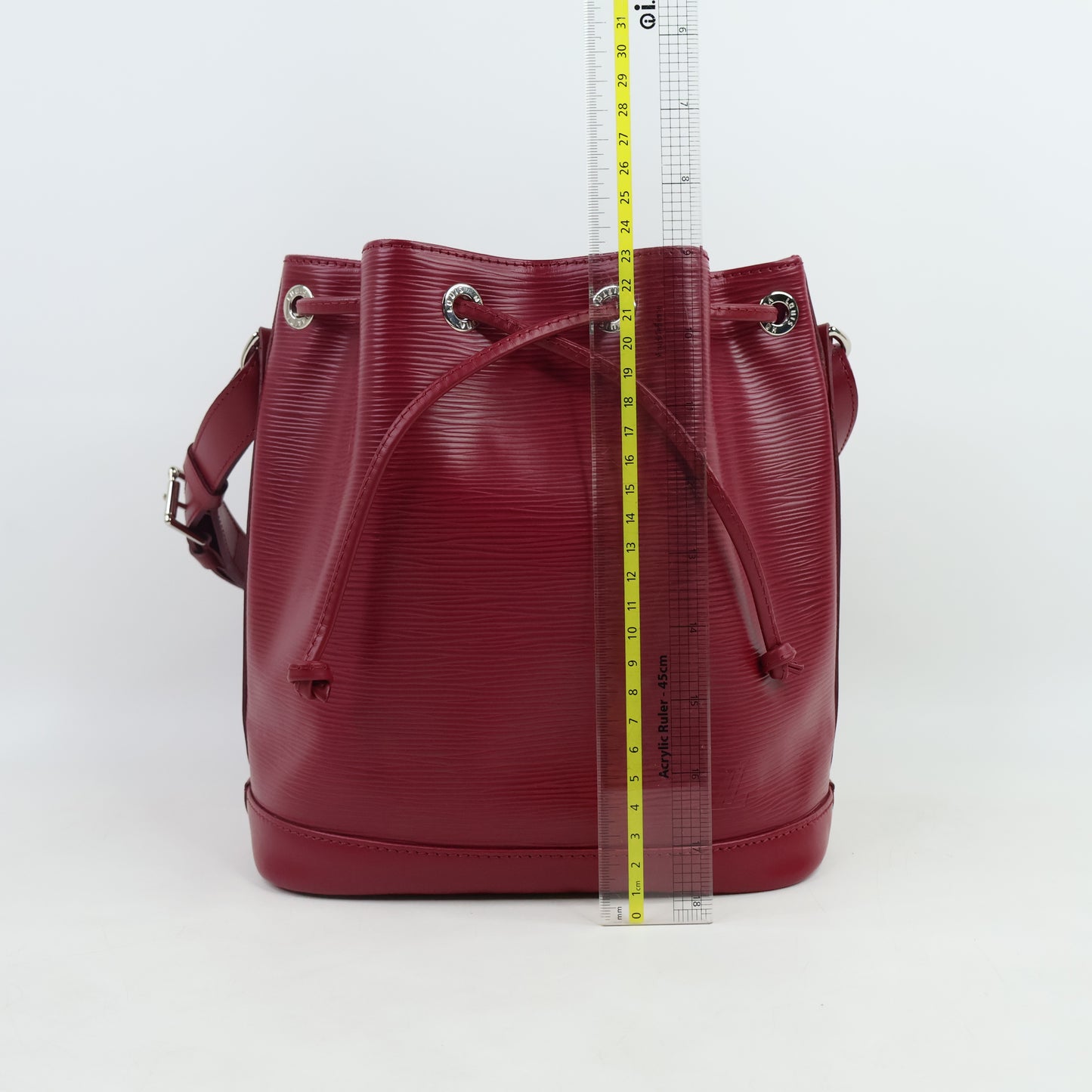 Louis Vuitton Noe Epi Red