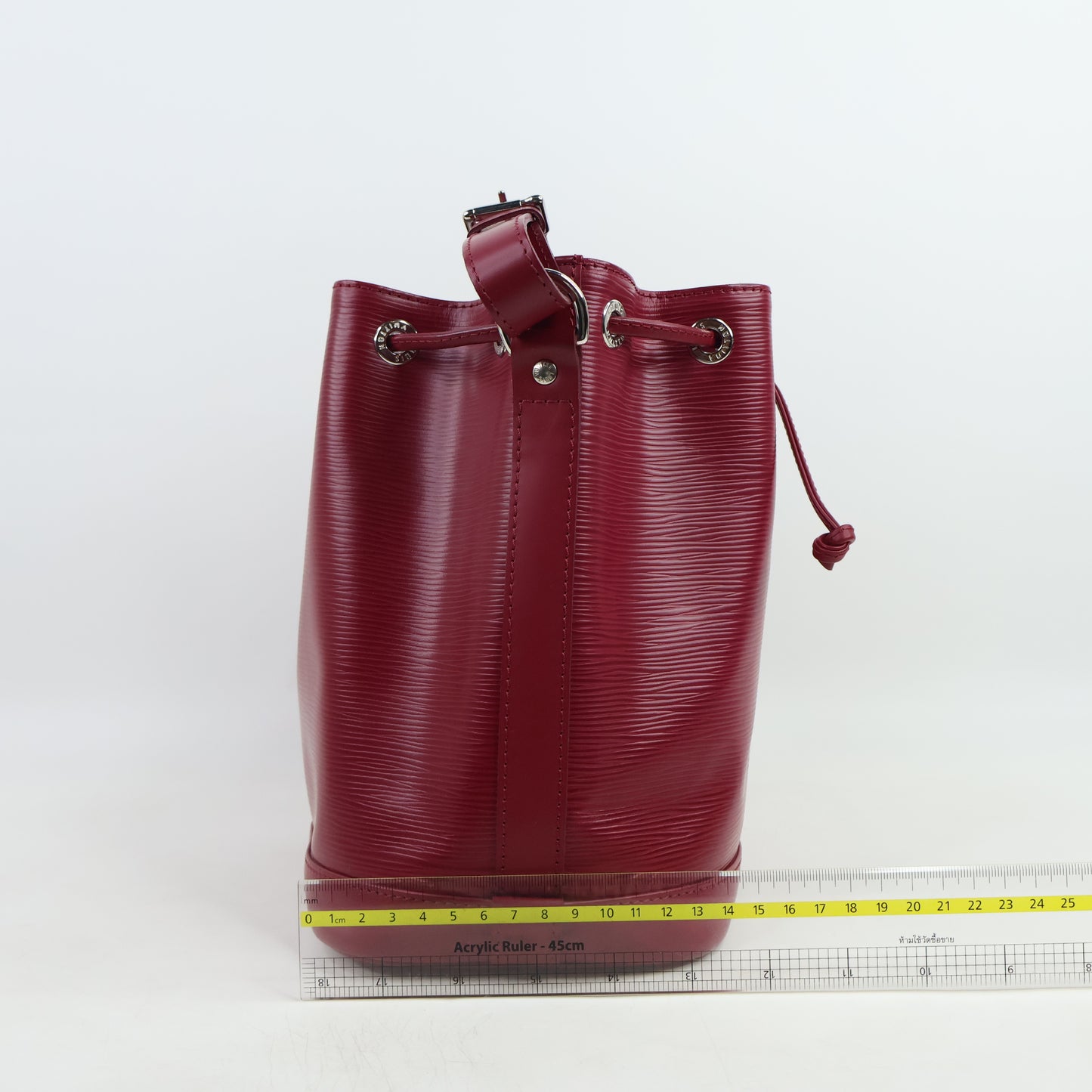 Louis Vuitton Noe Epi Red