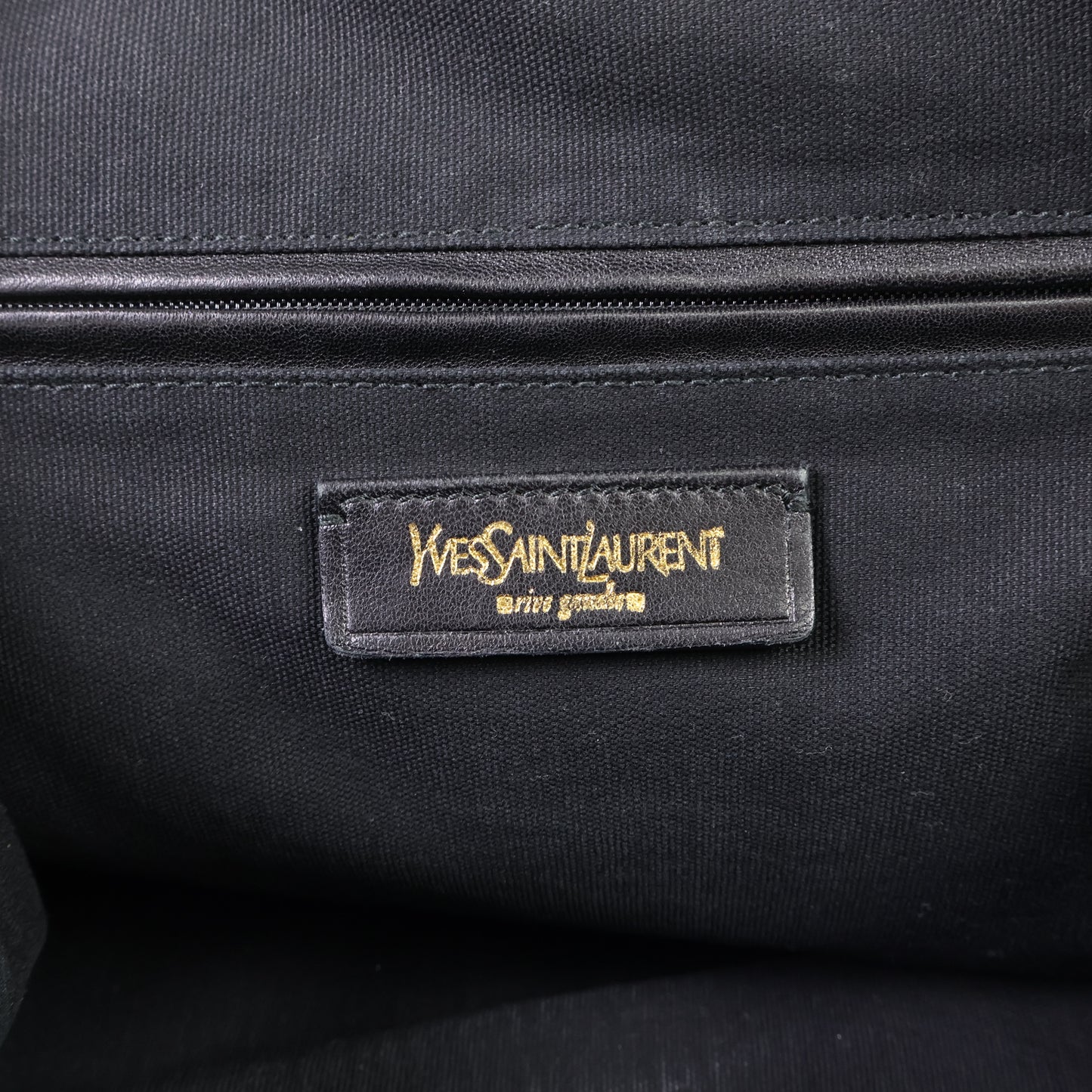 Saint Laurent Easy Y Bag Black