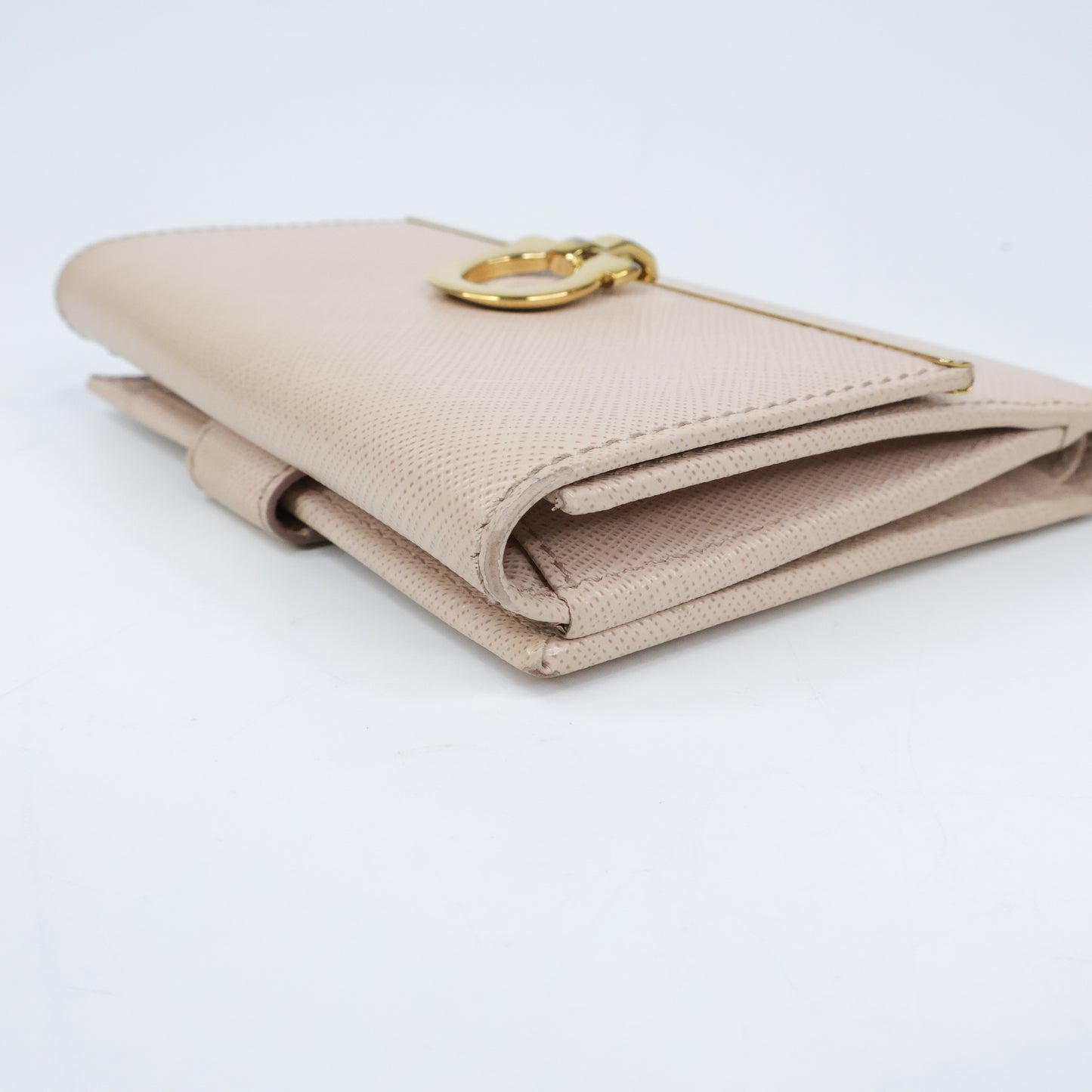 Ferragamo Short Wallet Cream