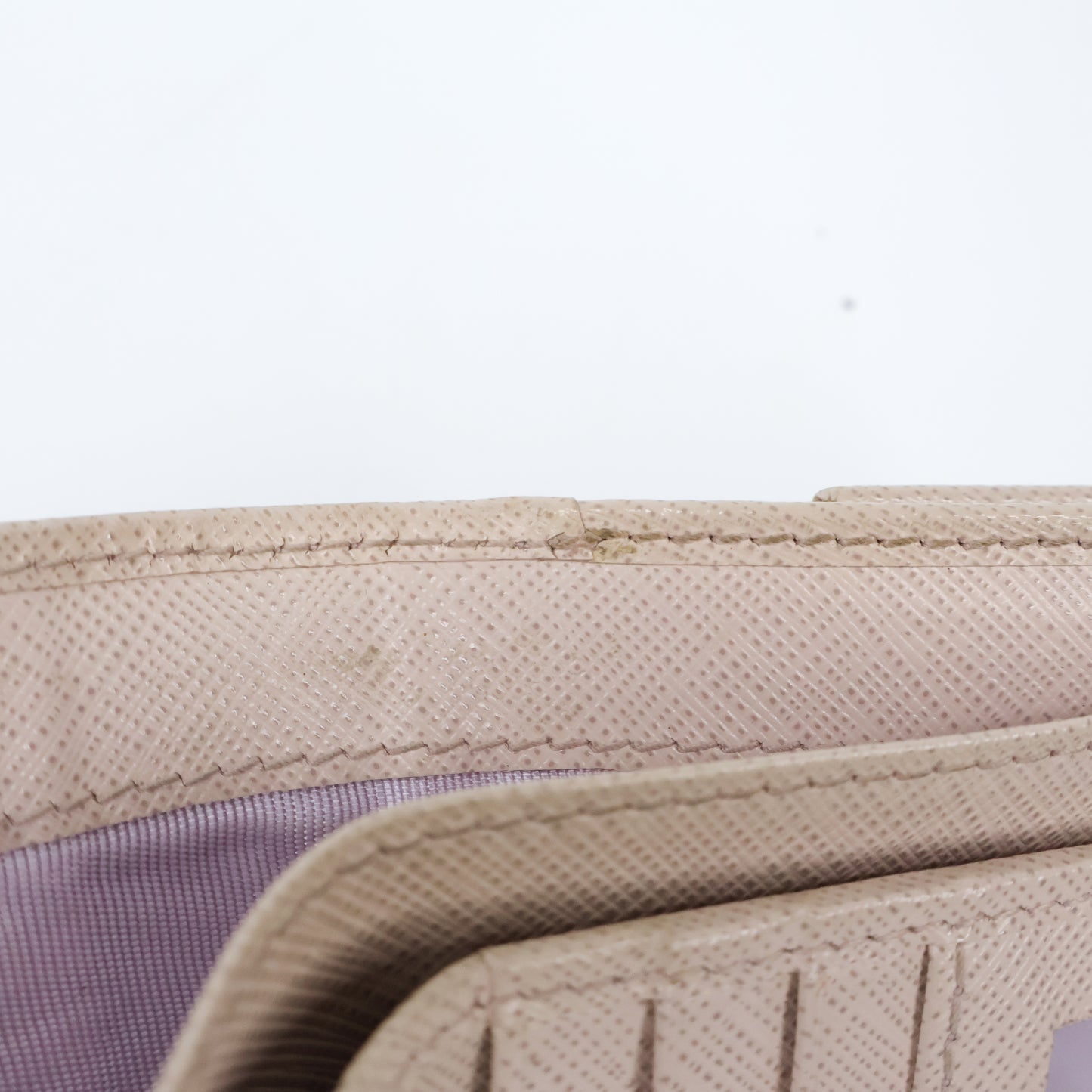 Ferragamo Short Wallet Cream