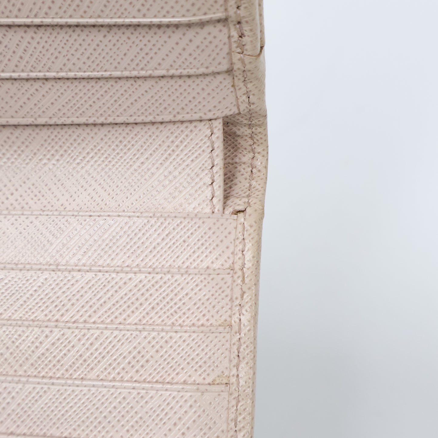 Ferragamo Short Wallet Cream