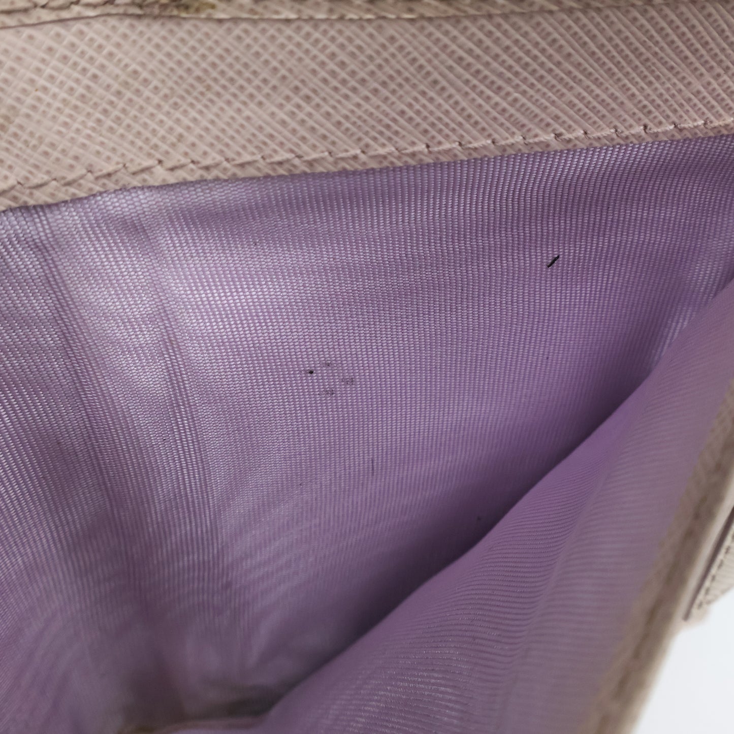 Ferragamo Short Wallet Cream