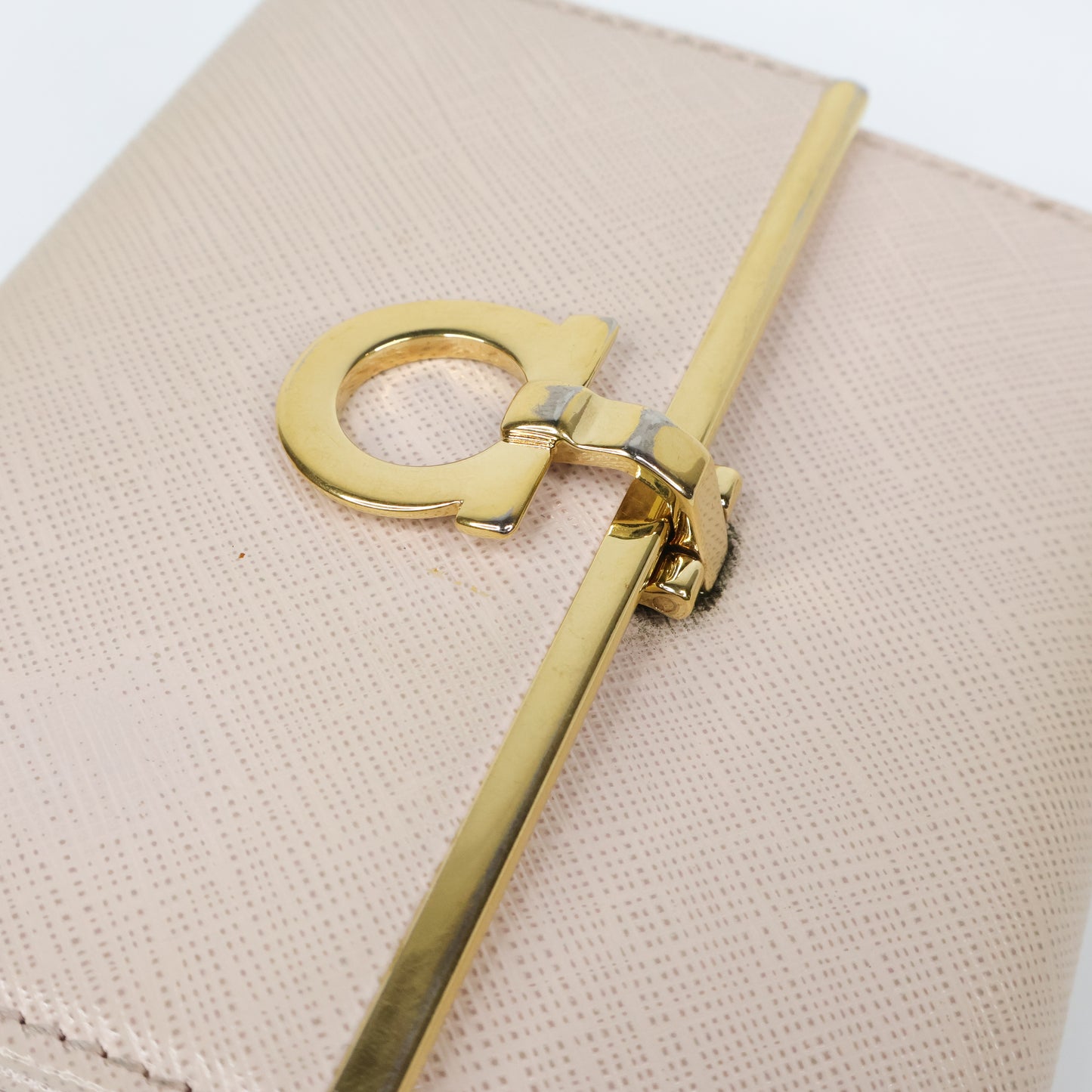 Ferragamo Short Wallet Cream