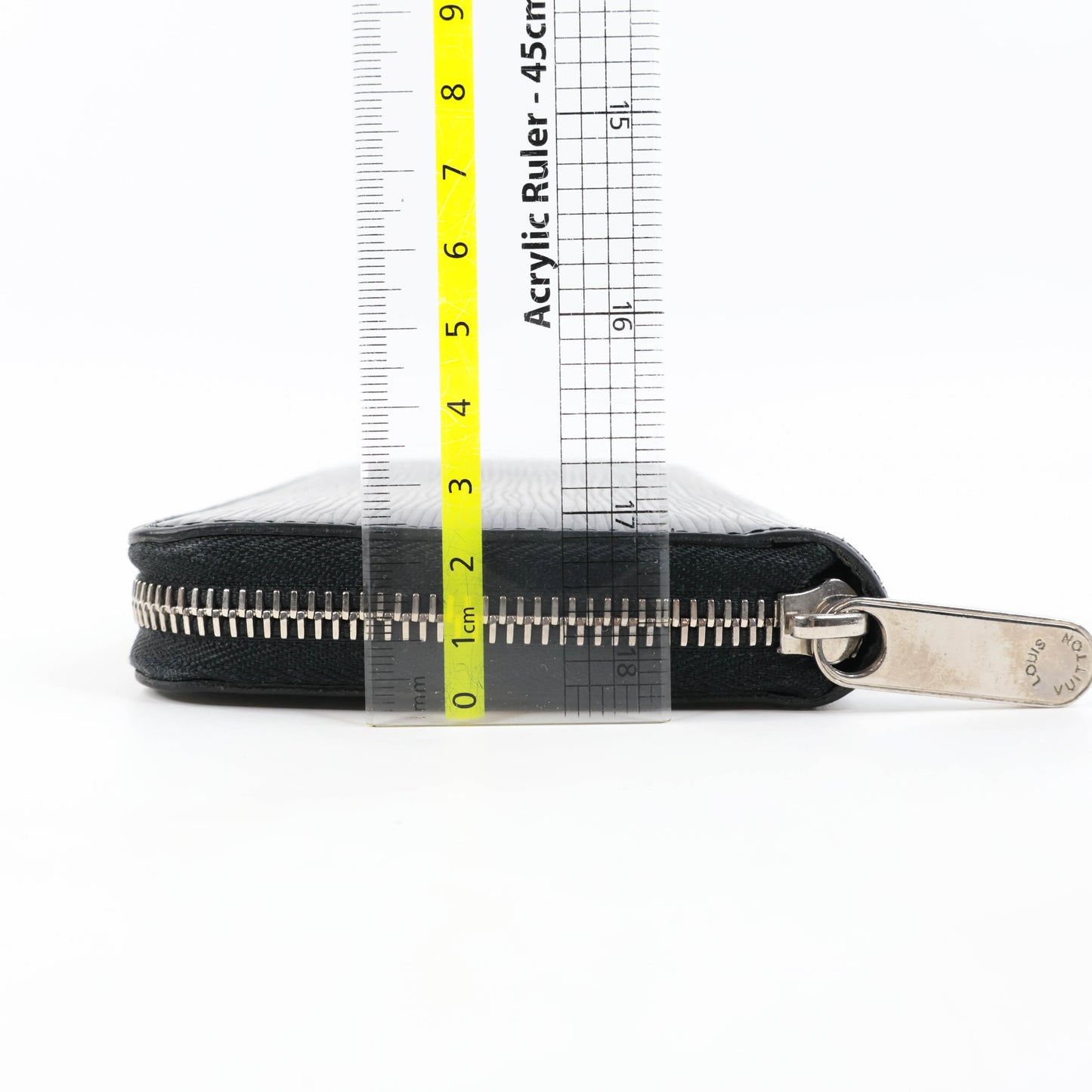 Louis Vuitton Zippy Wallet Epi Black