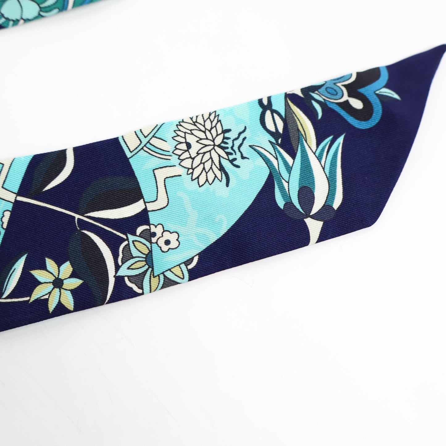 Hermes Twilly Single Fleurs Et Papillons De Tissus