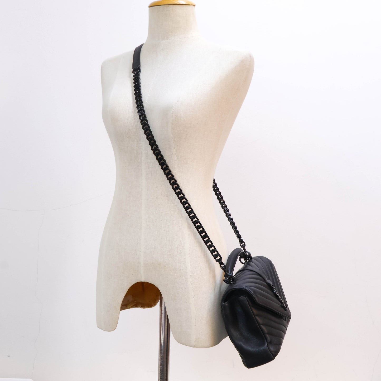 Saint Laurent College Medium All Black