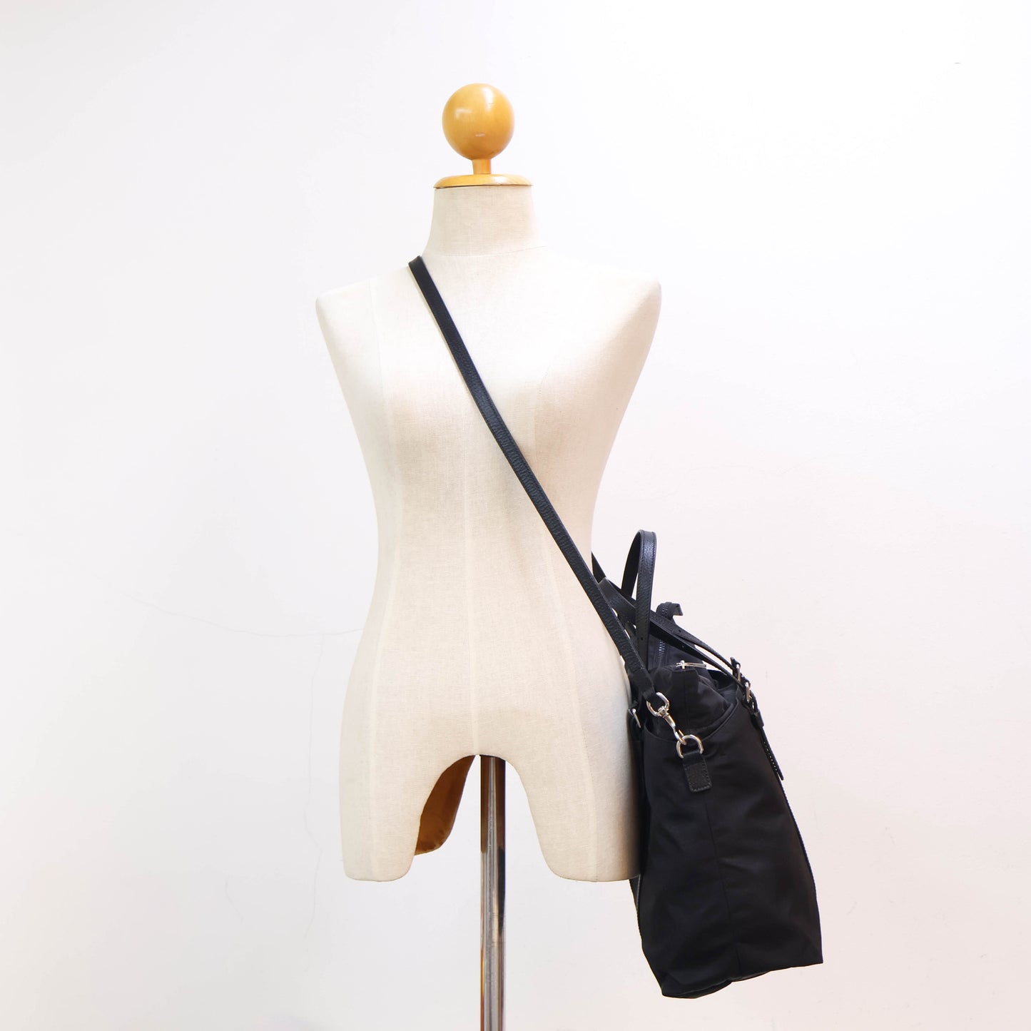 Gucci Tote Bag With Strap Nylon Black