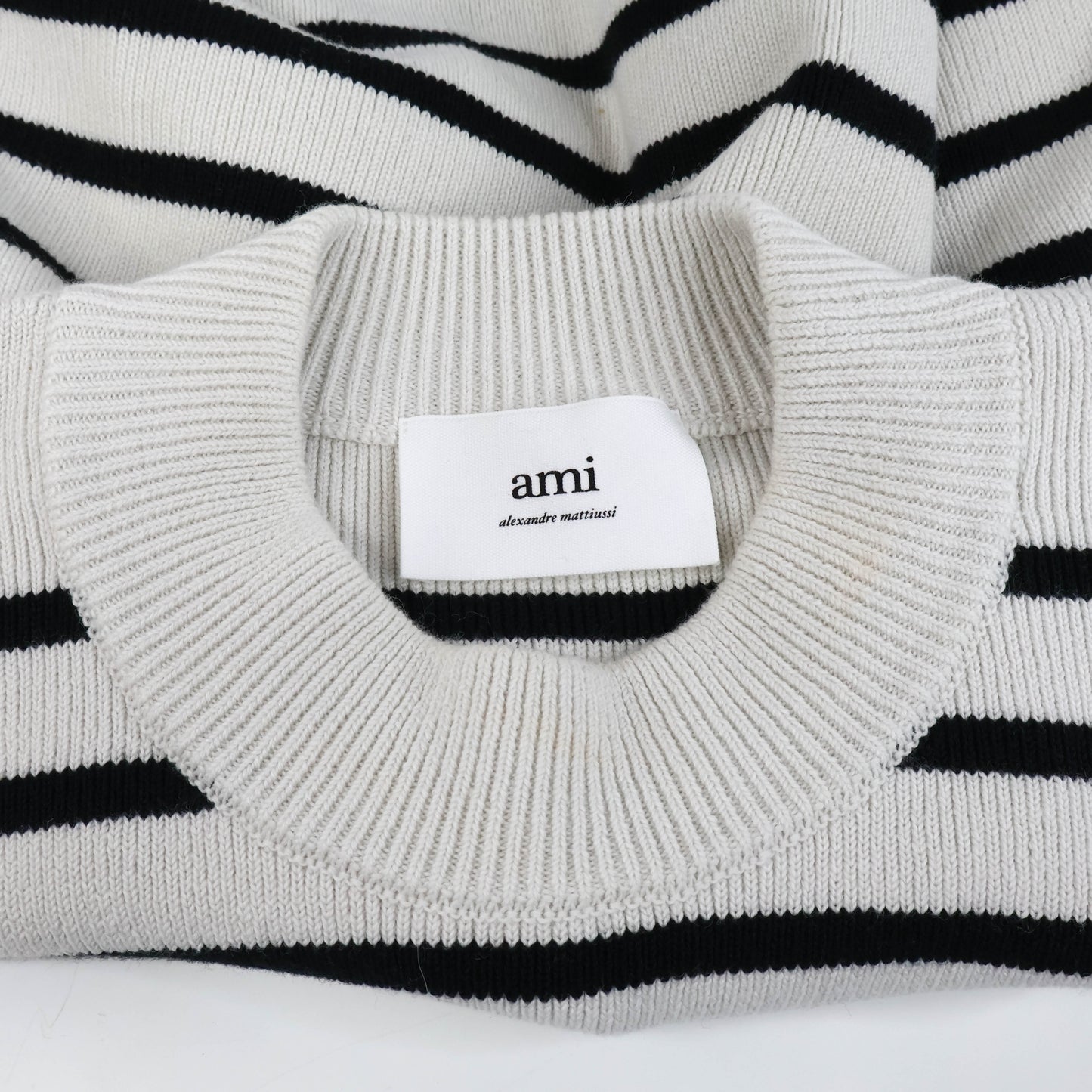 Ami Sweater White Black